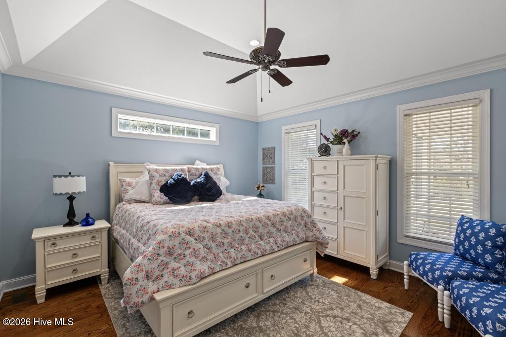 100570572 | Photo 25