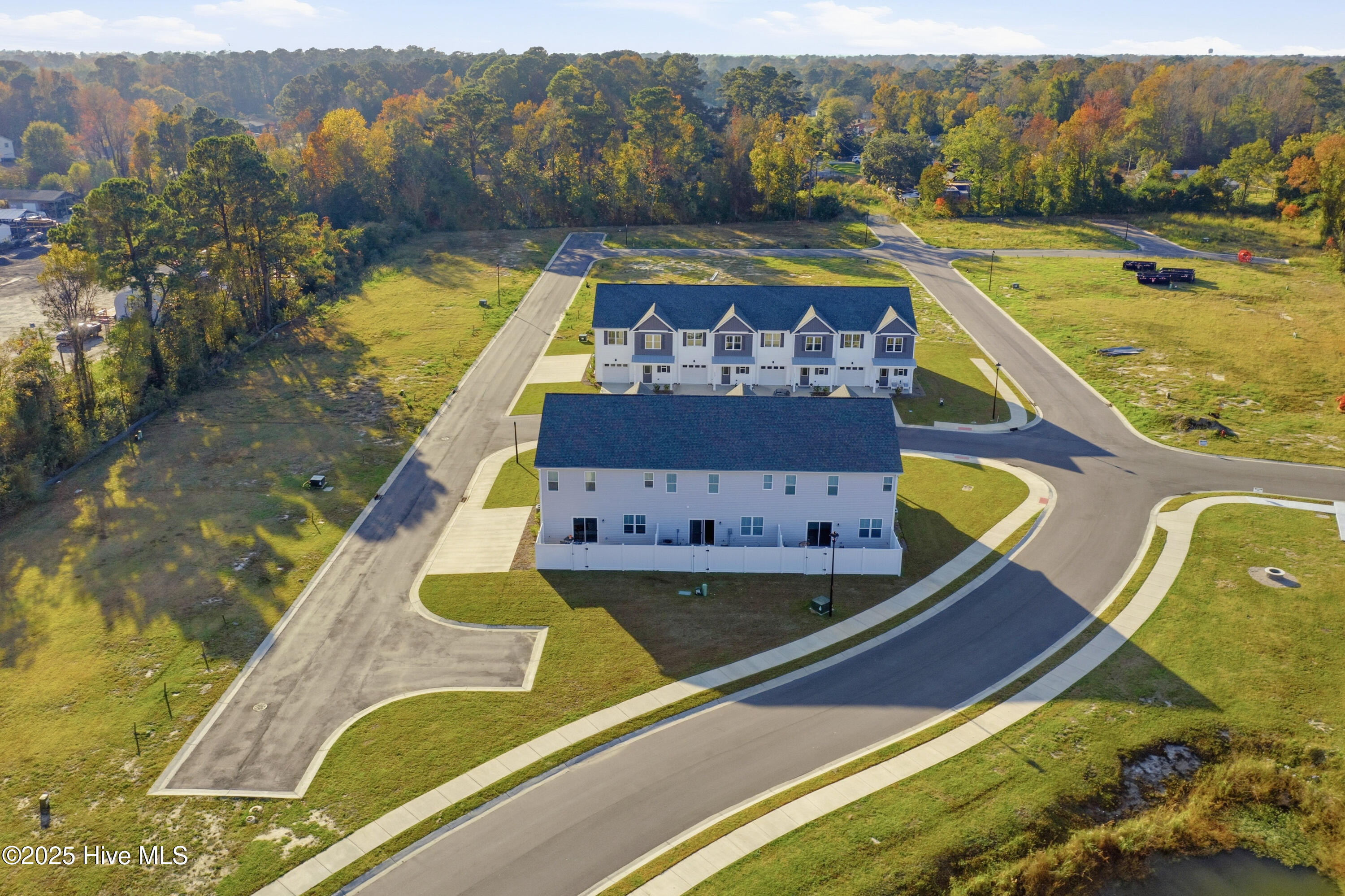 100526530 | Photo 44