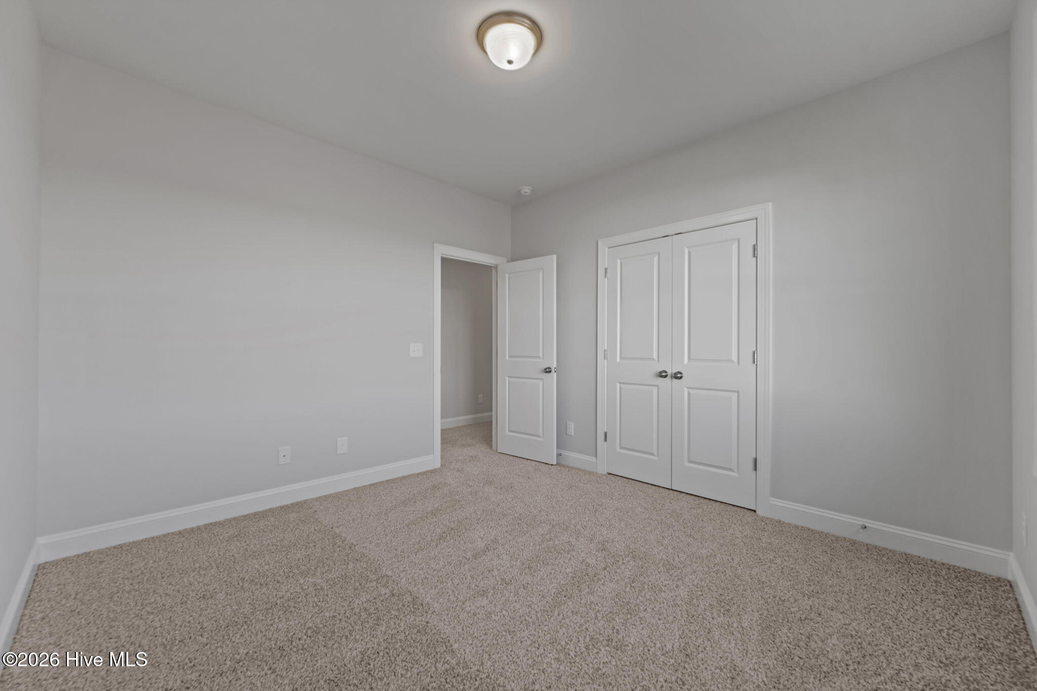 100566681 | Photo 45