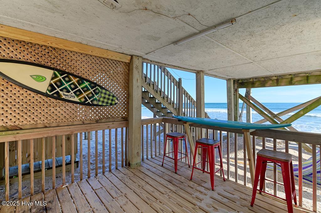 100518662 | Photo 29