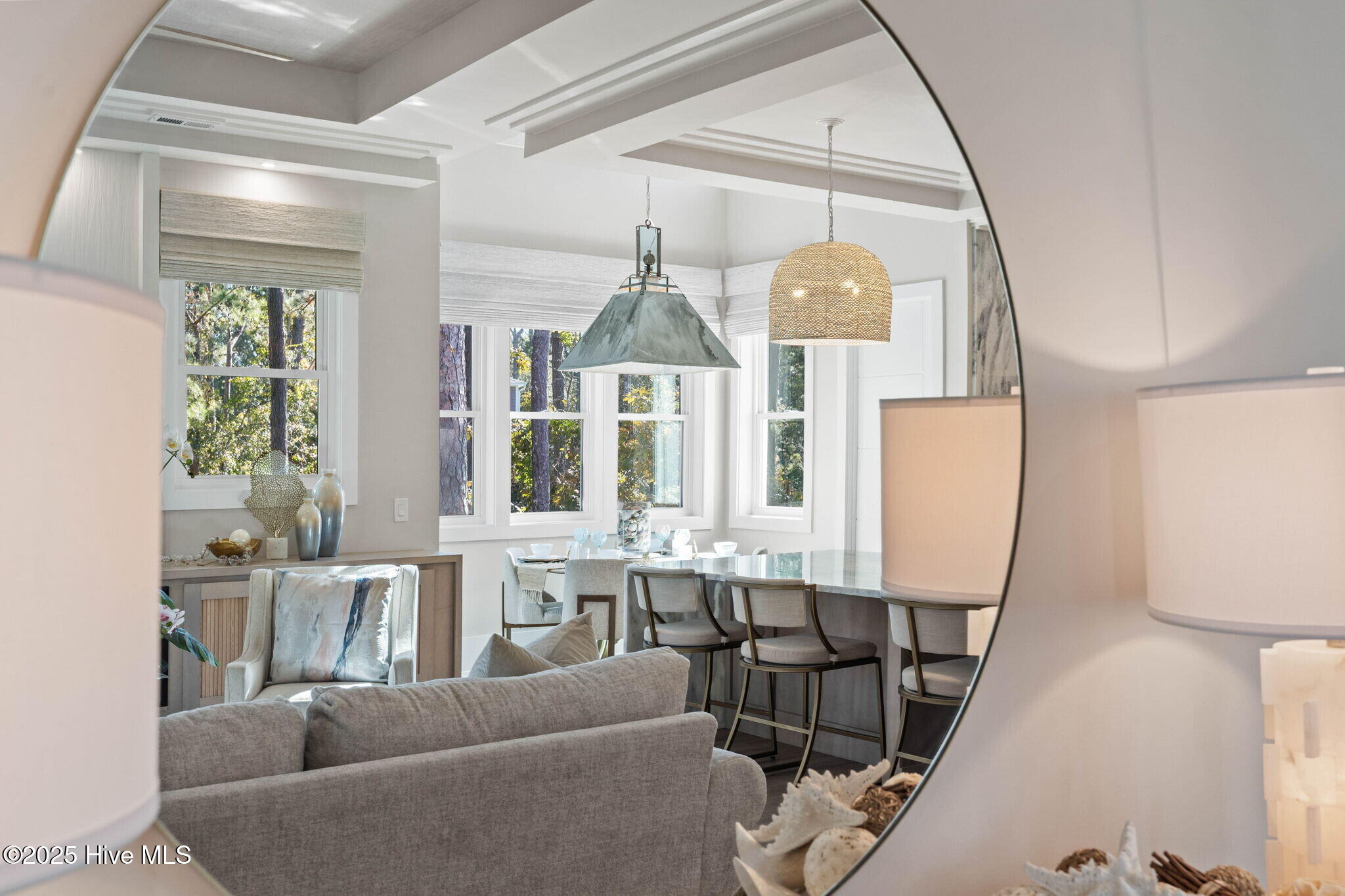 100516902 | Photo 16