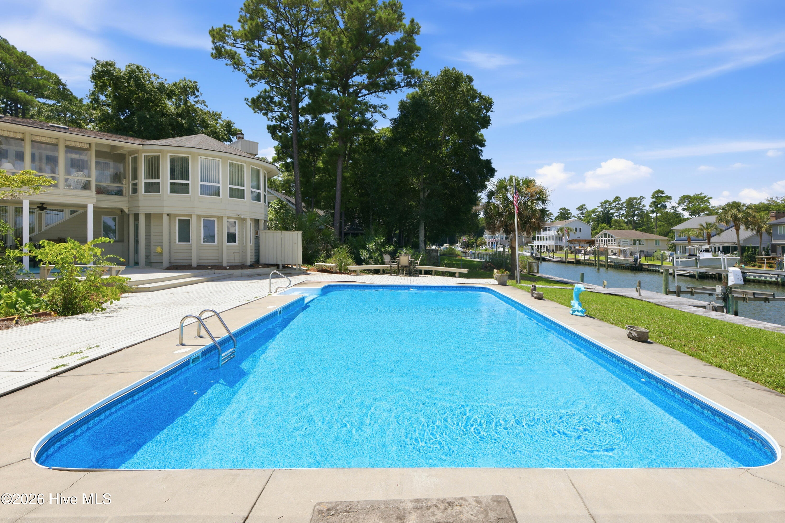286 Oakleaf Drive,Pine Knoll Shores