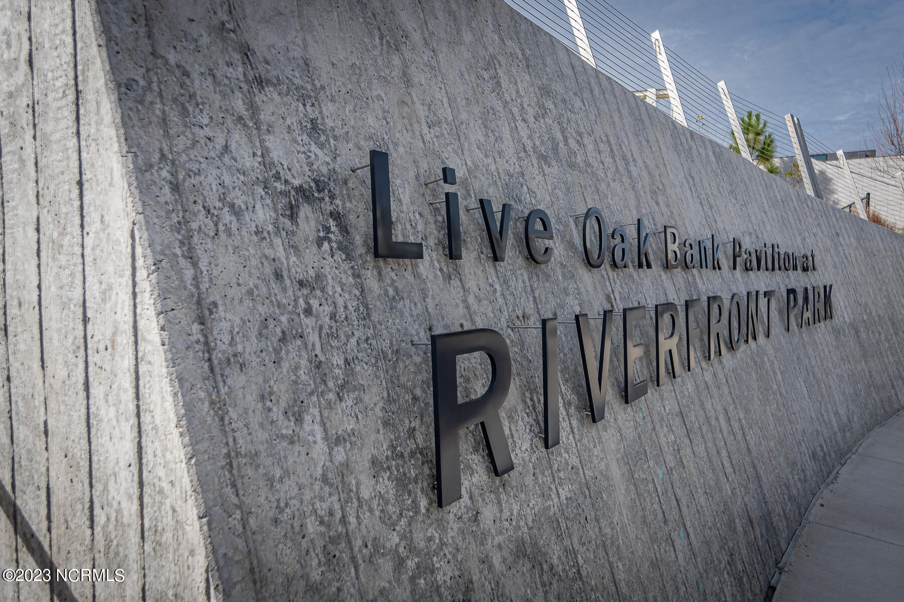 100552304 | Photo 48