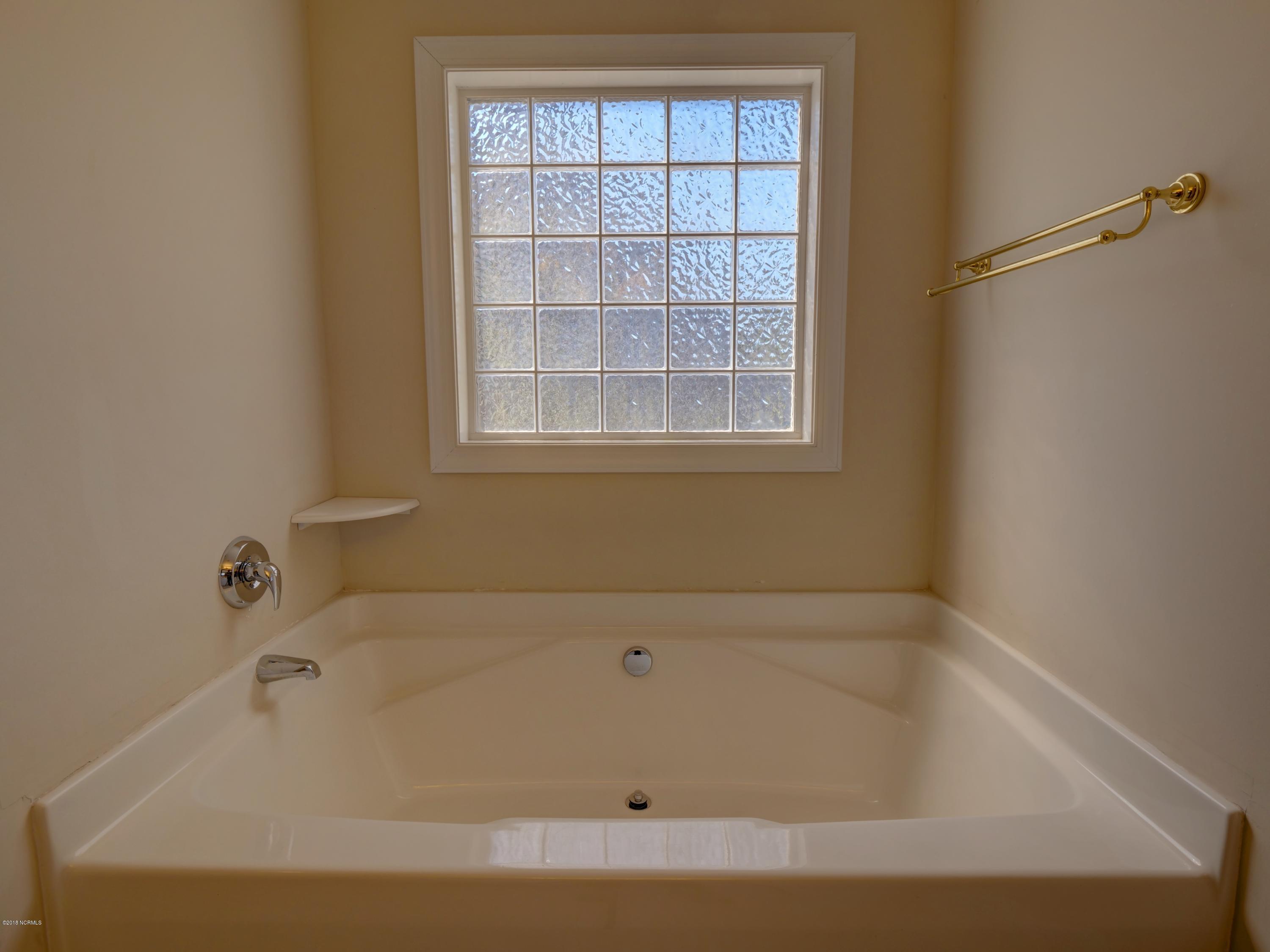 100541932 | Photo 20