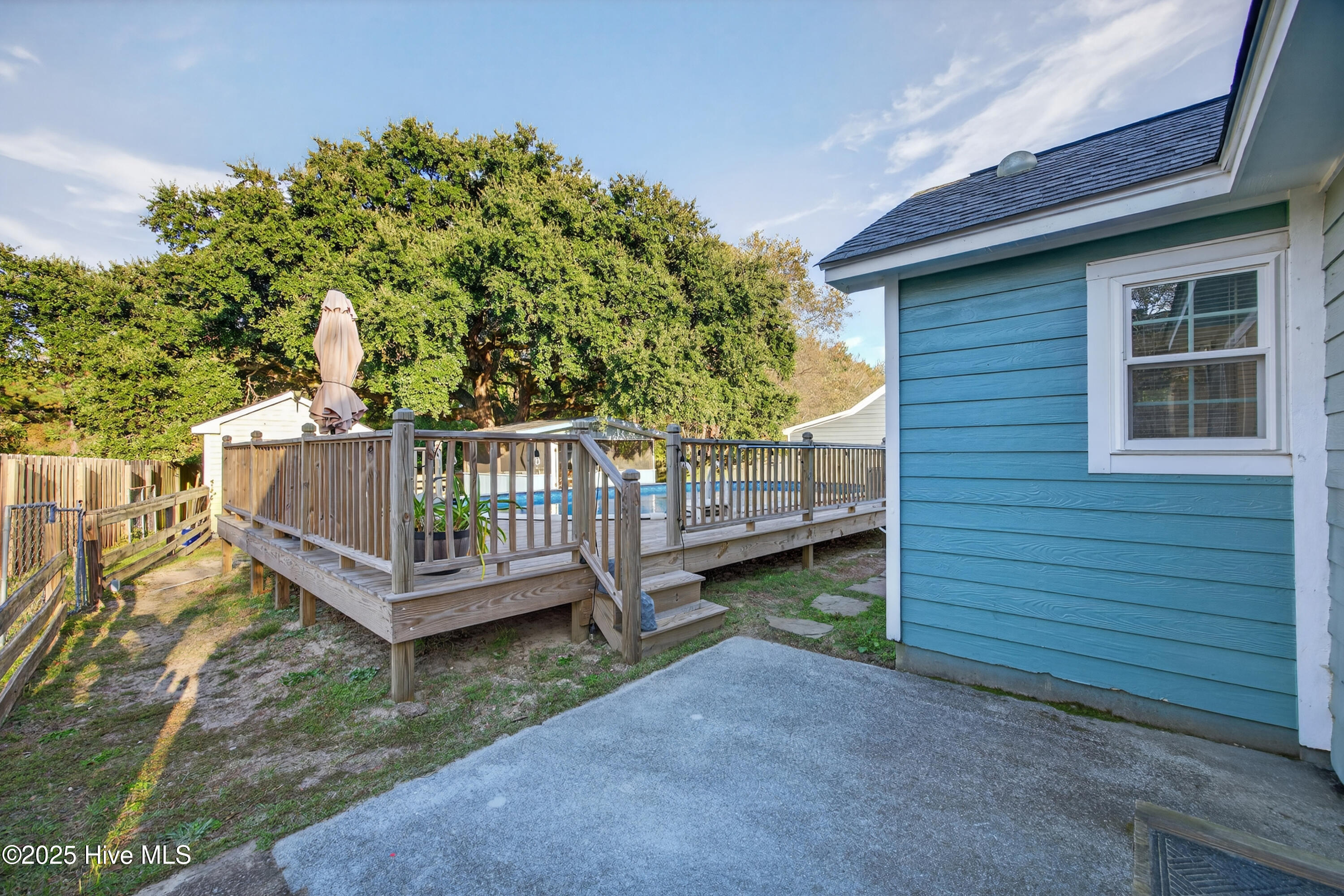 100541929 | Photo 28