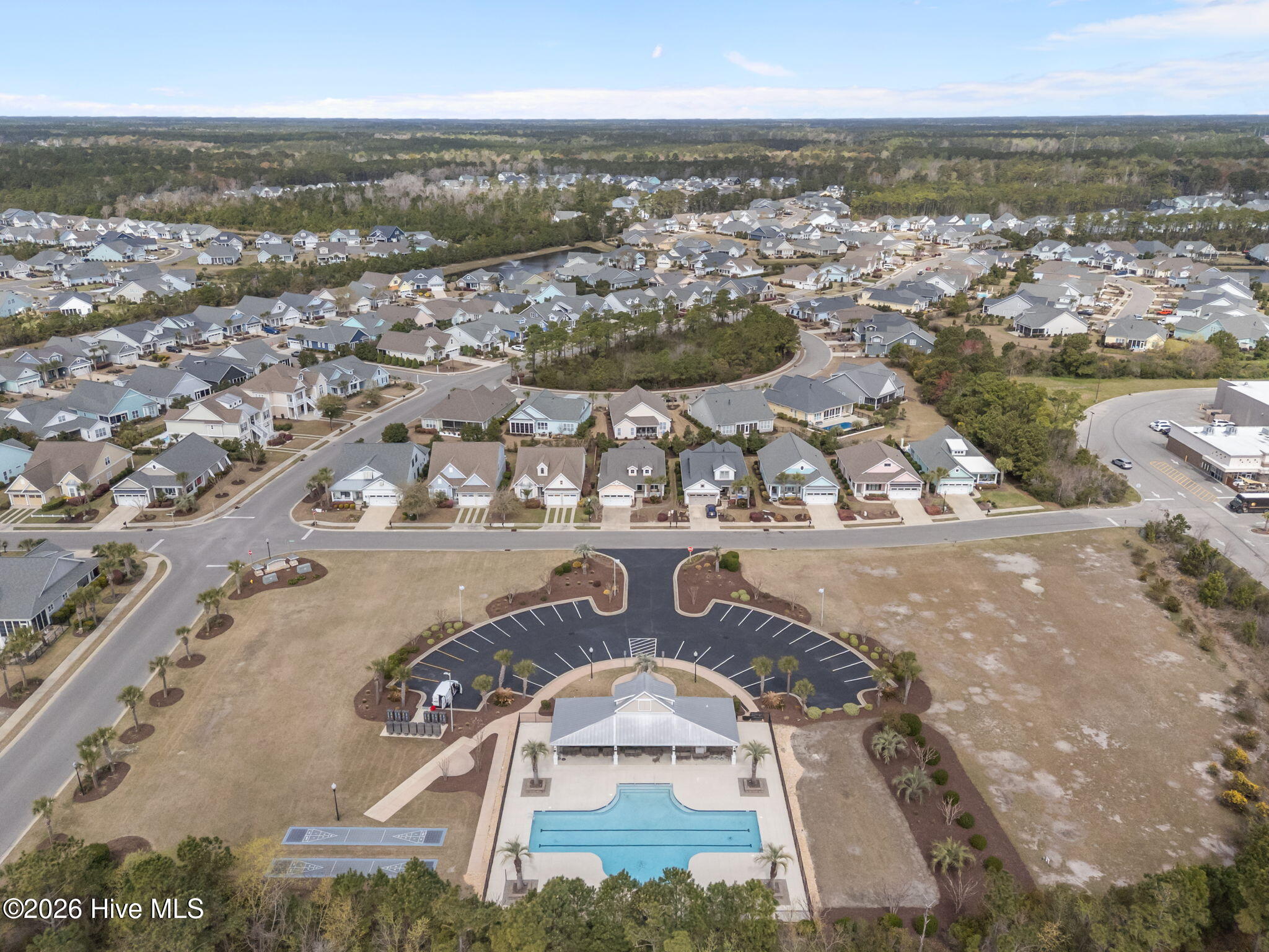 100563042 | Photo 47