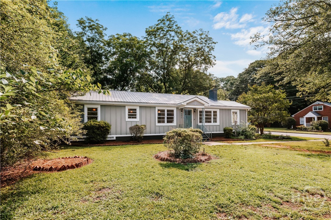 406 Sunset Drive