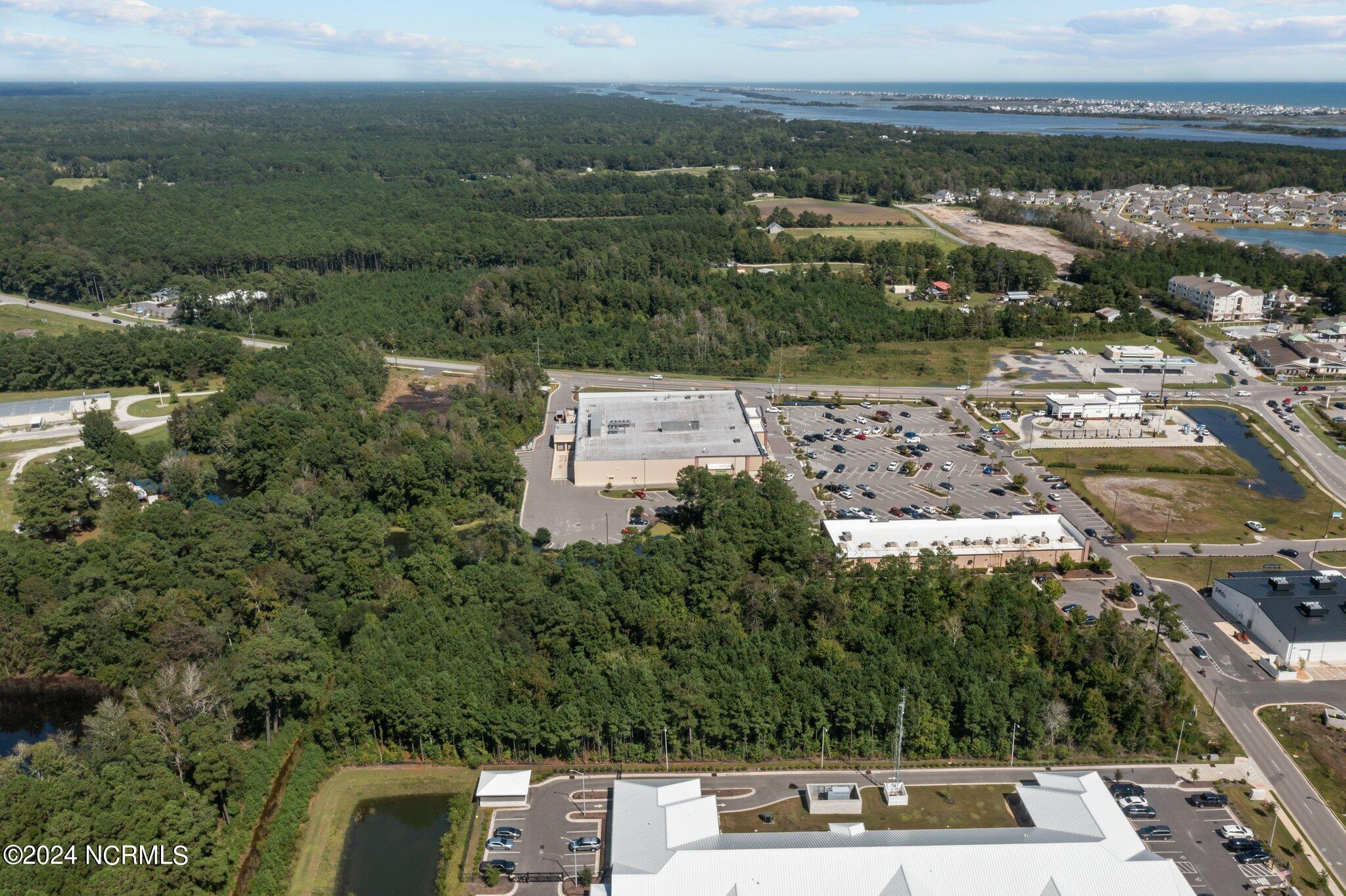 100467207 | Photo 16