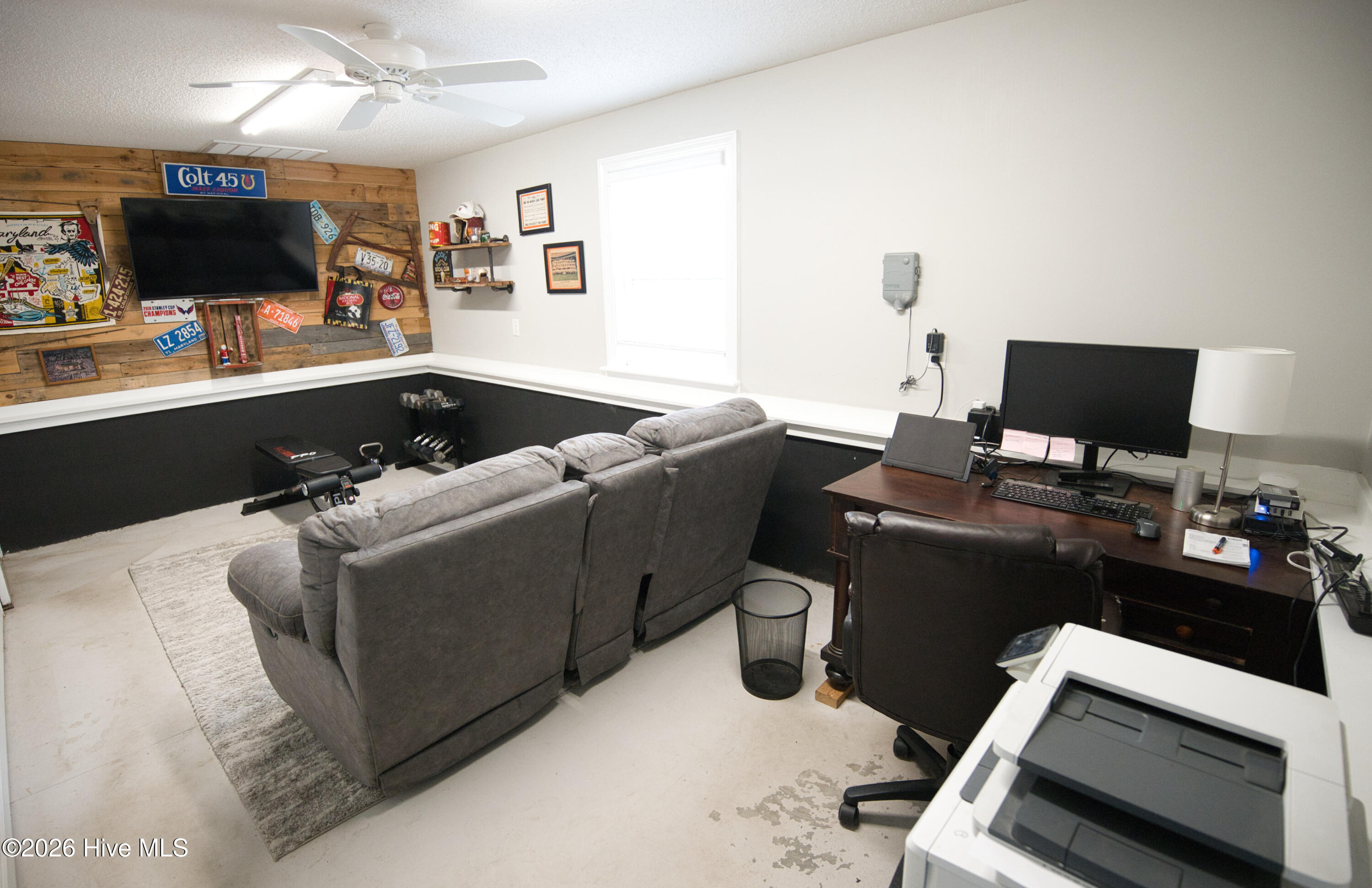 100558044 | Photo 55