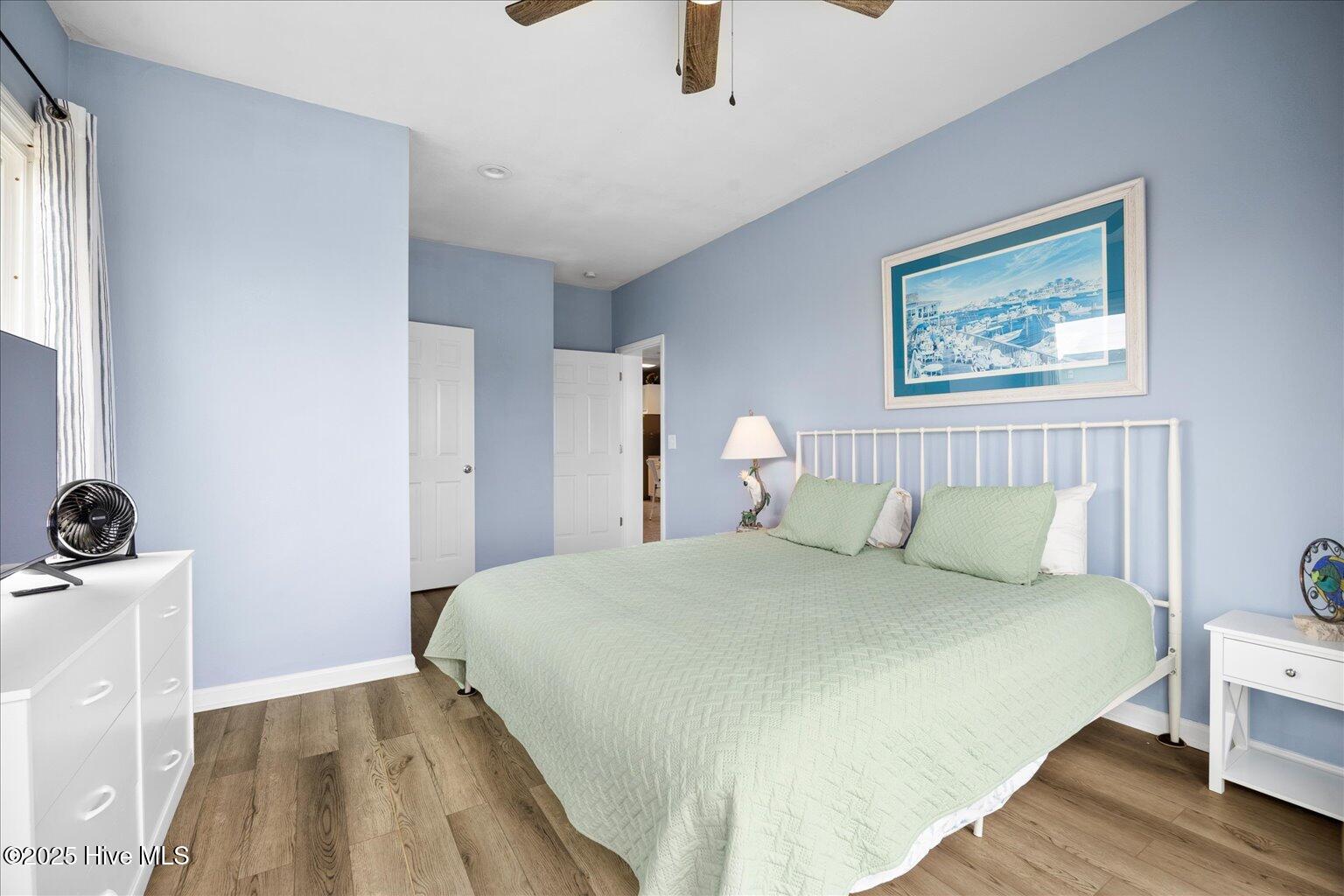 100530582 | Photo 22