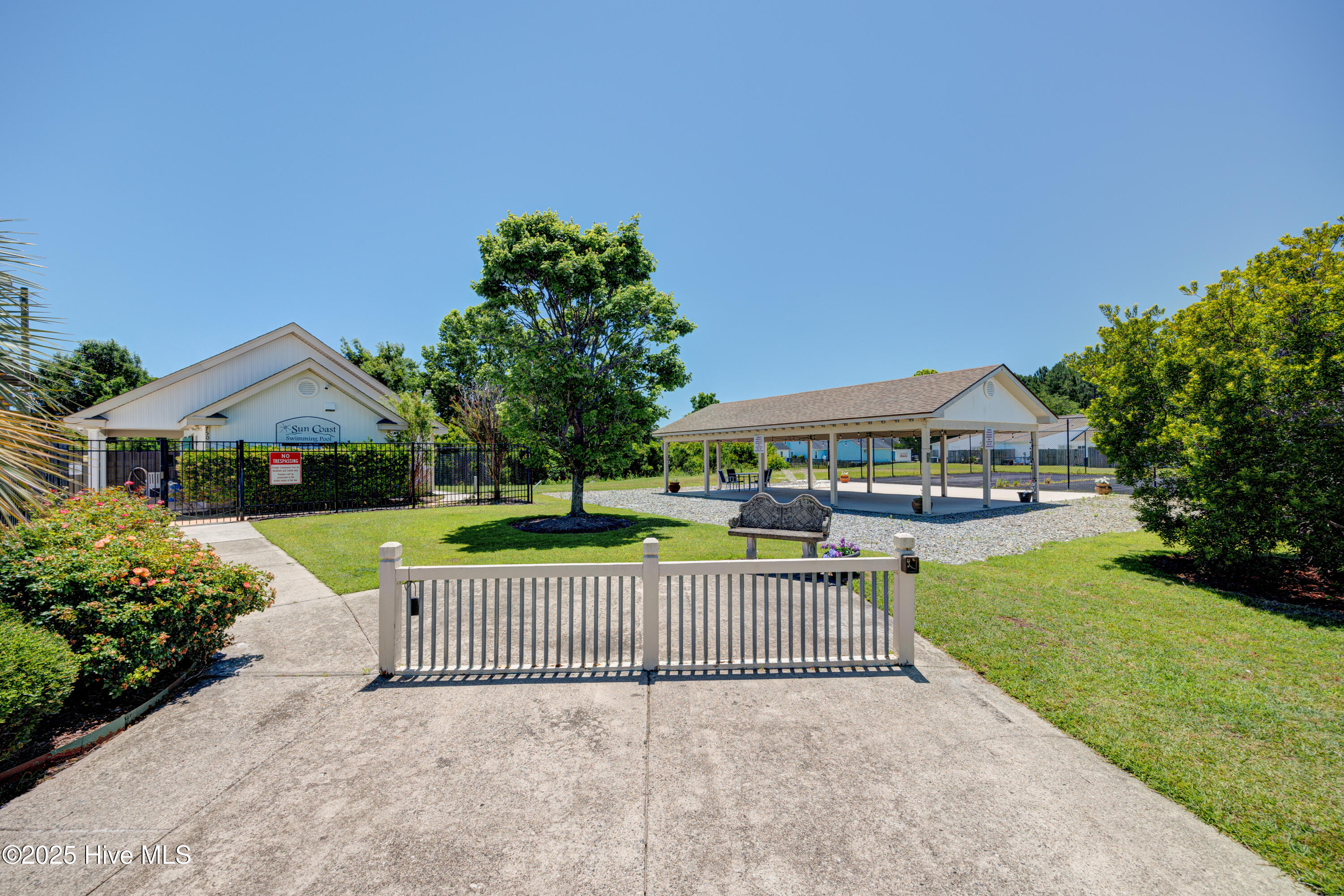 100541920 | Photo 45