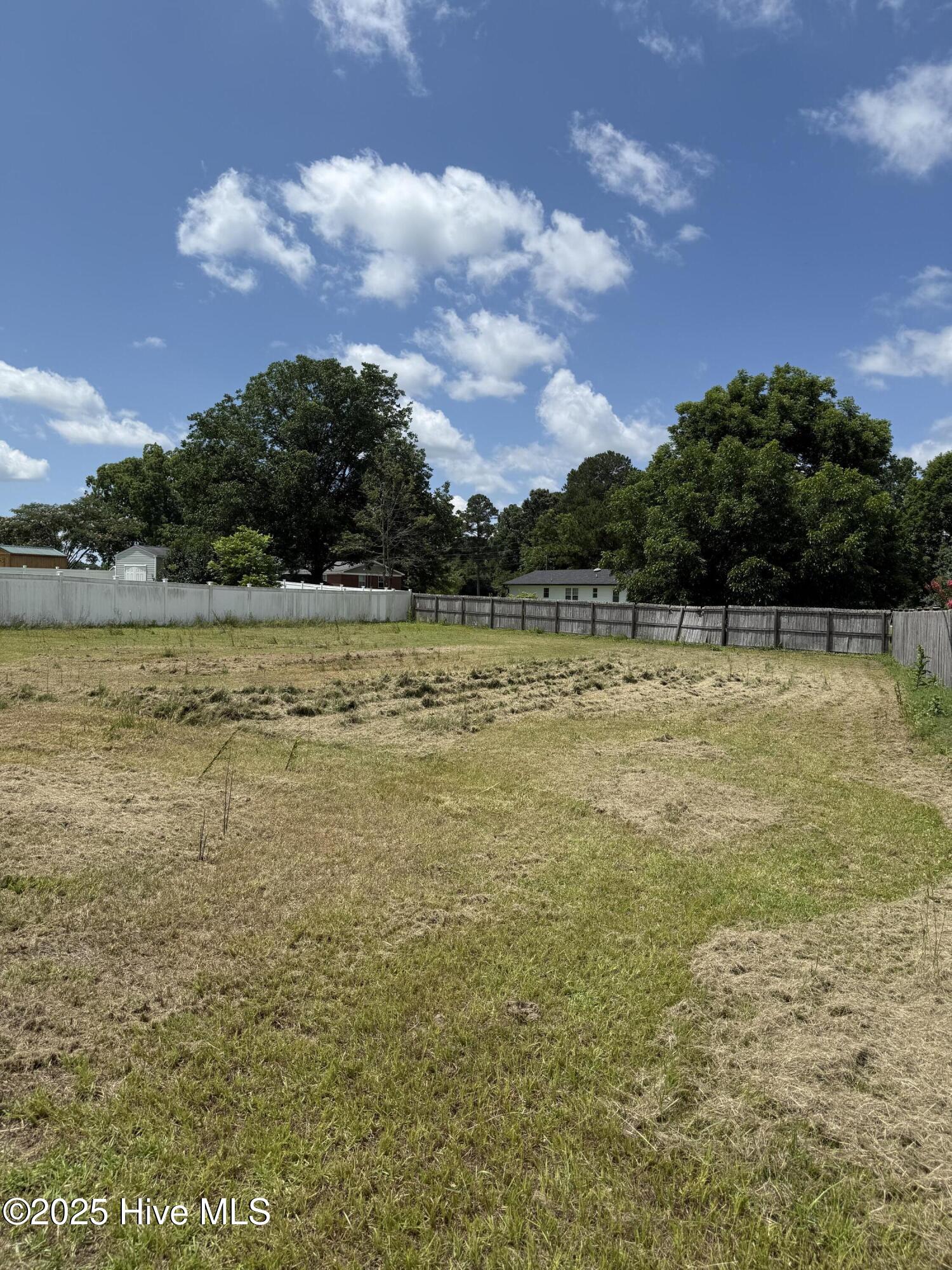 100513960 | Photo 14