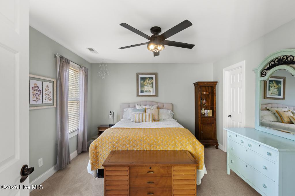 100570572 | Photo 45