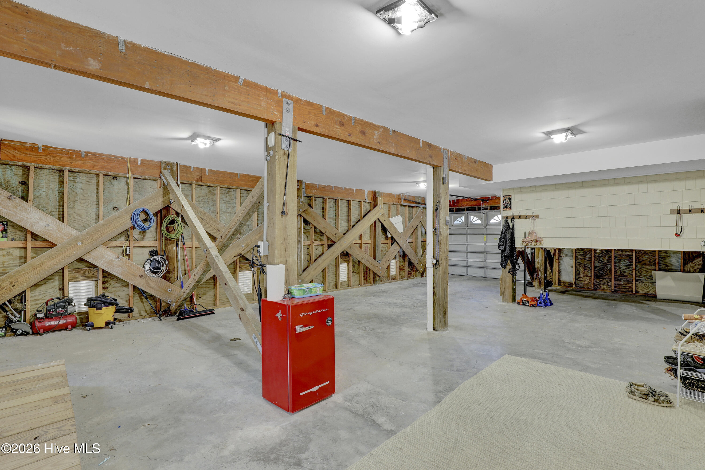 100559155 | Photo 52