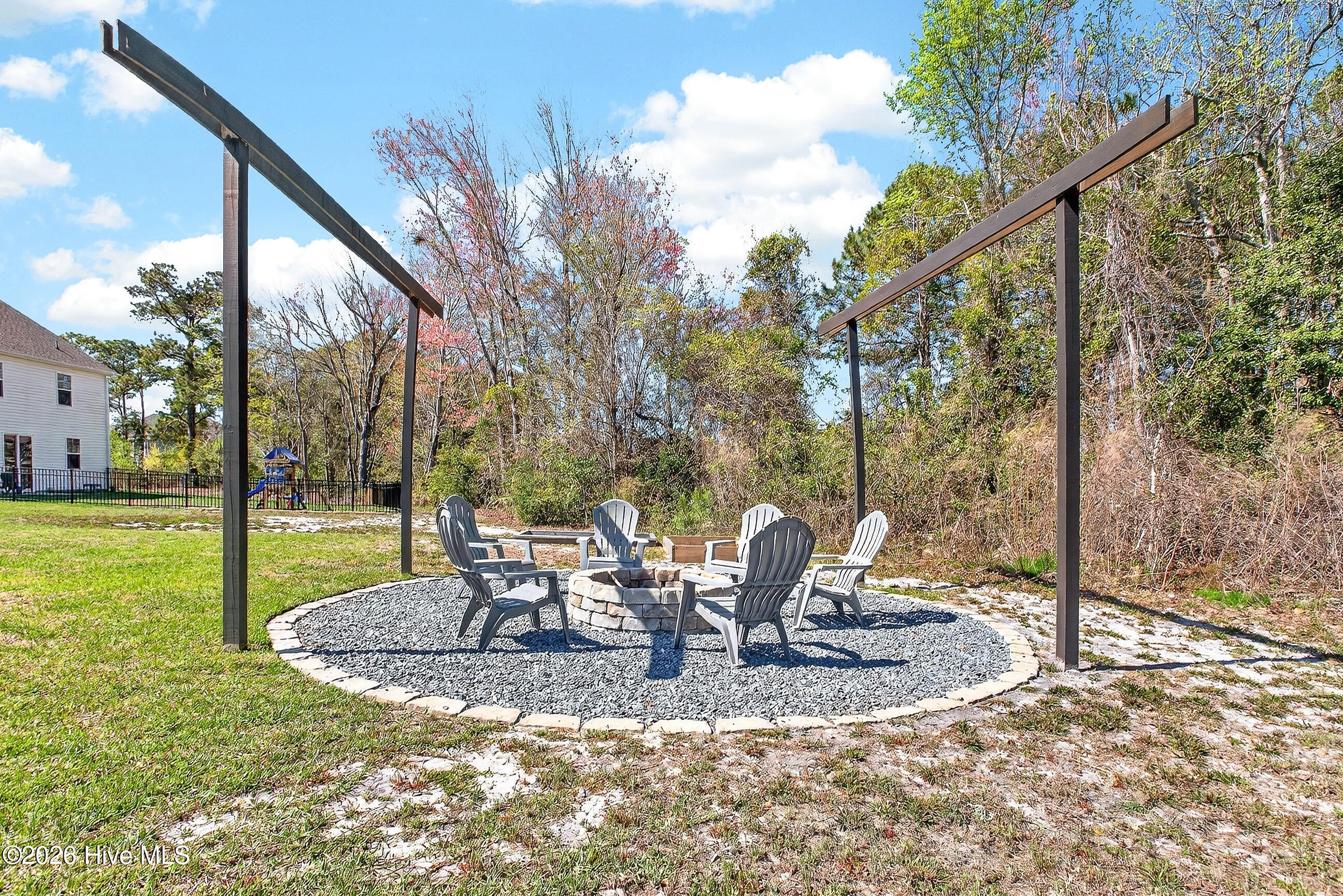 100565629 | Photo 28