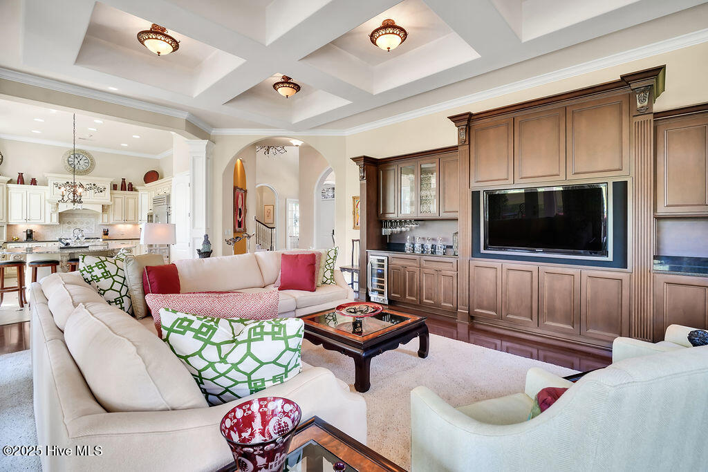 100535984 | Photo 13