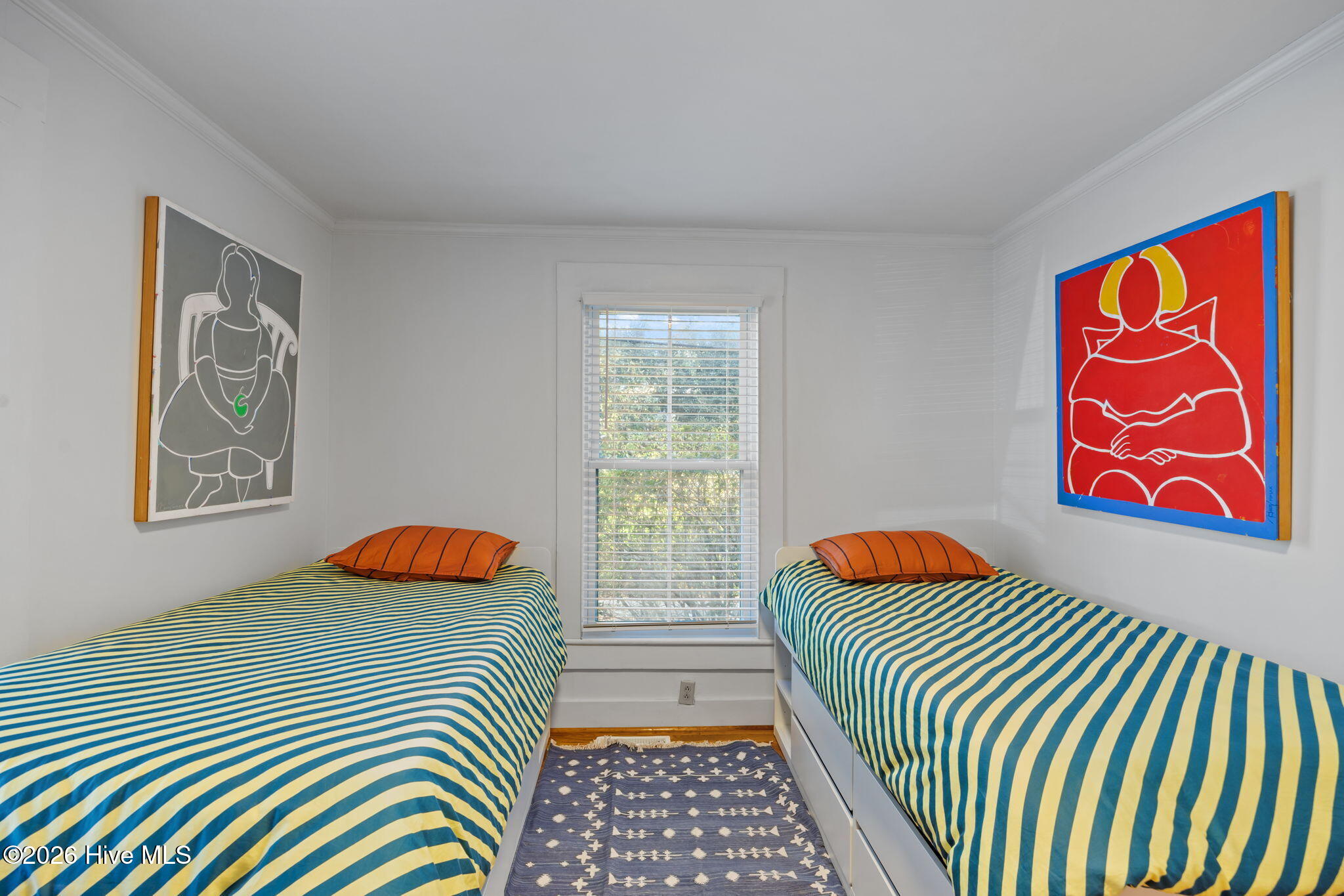 100560514 | Photo 24