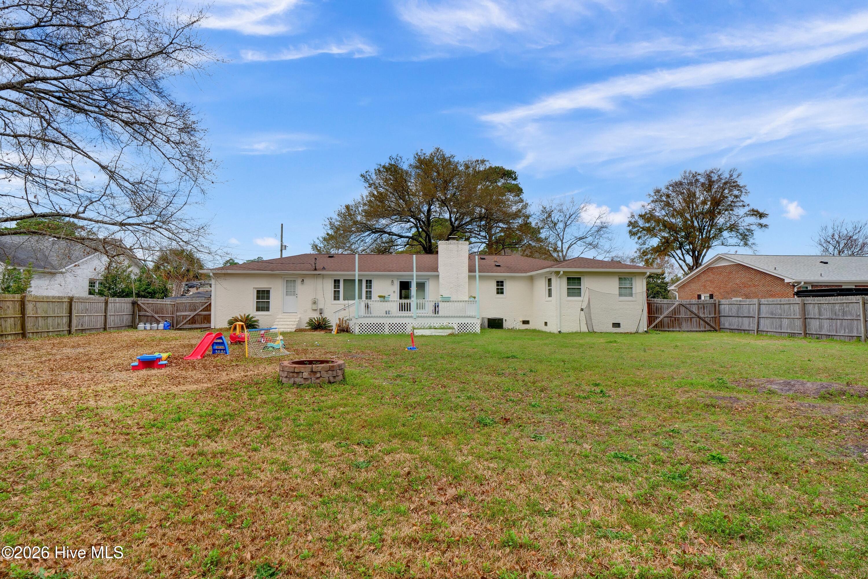 100557550 | Photo 27