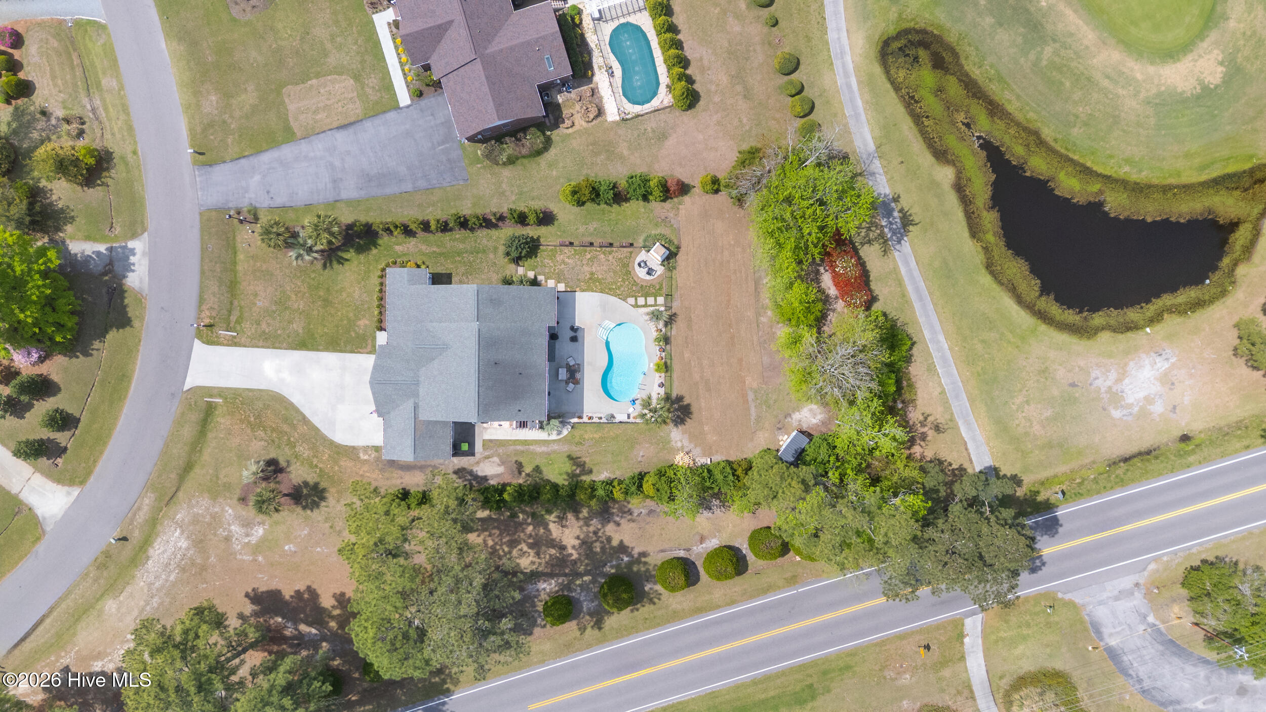 100565893 | Photo 48