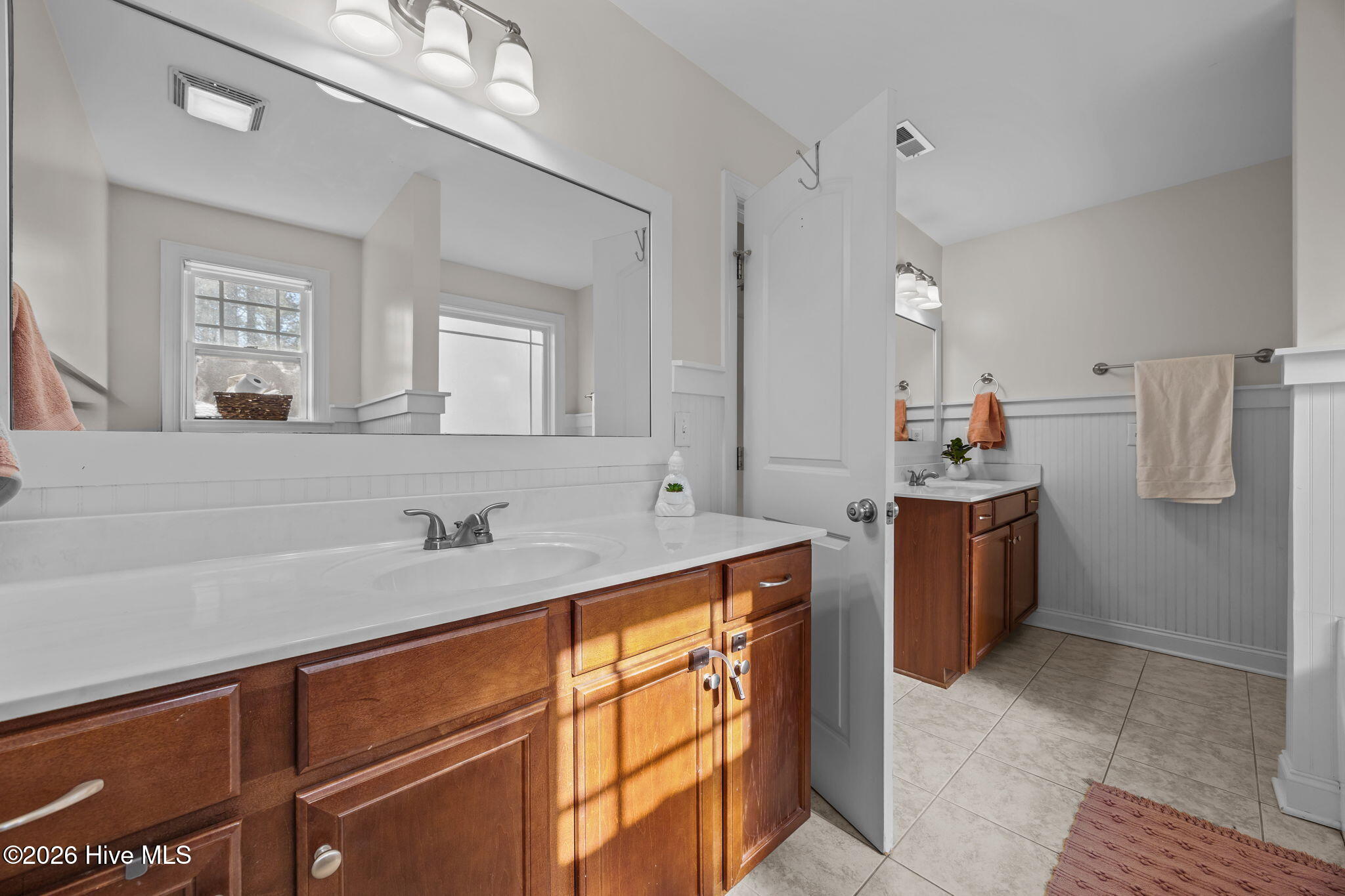 100550598 | Photo 18