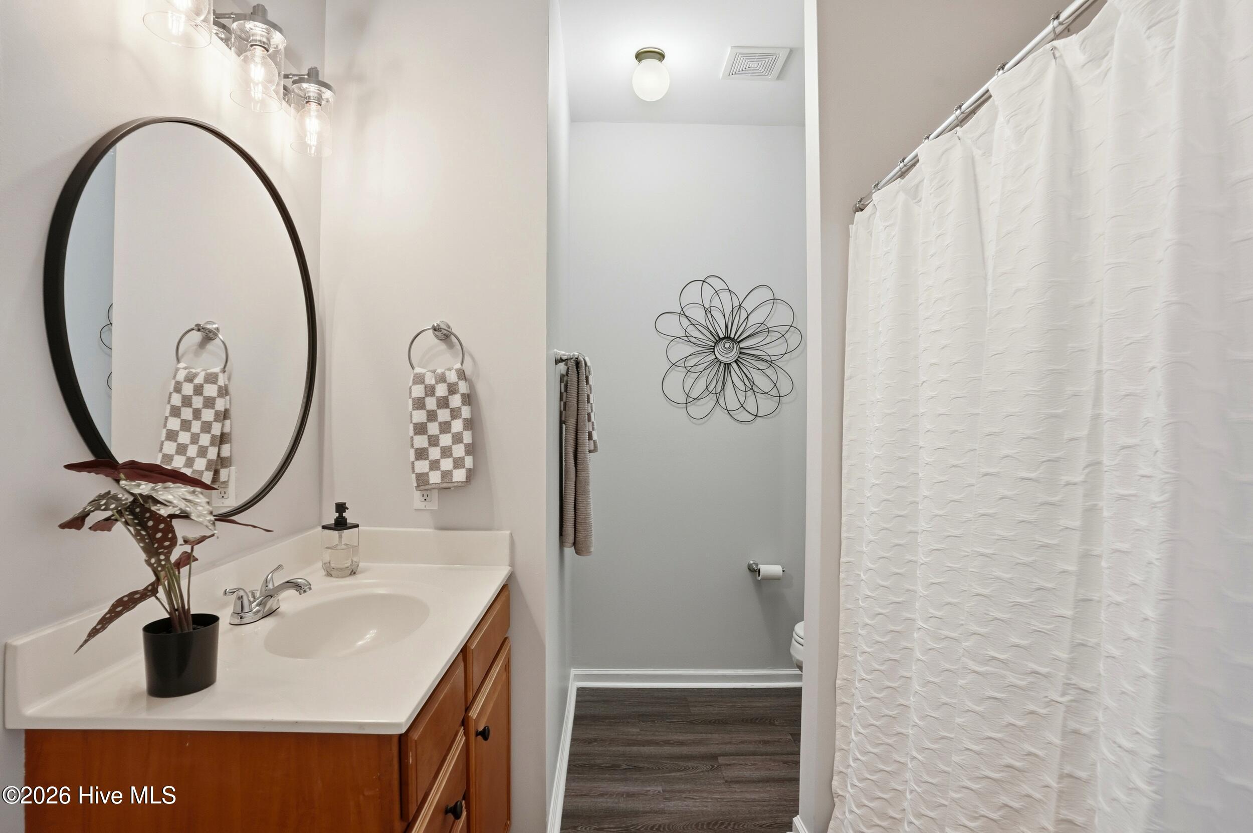 100554334 | Photo 19