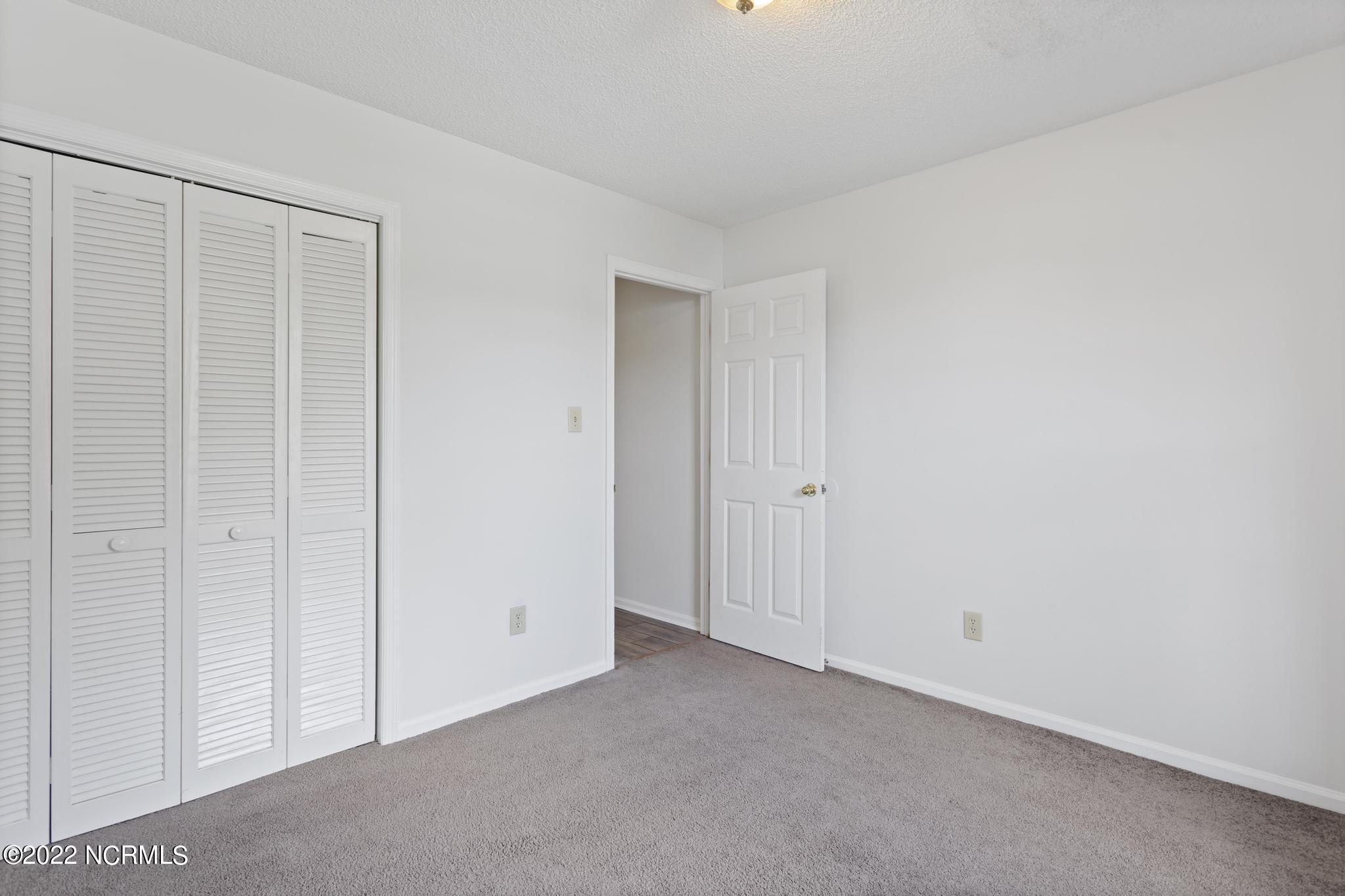 100550644 | Photo 15