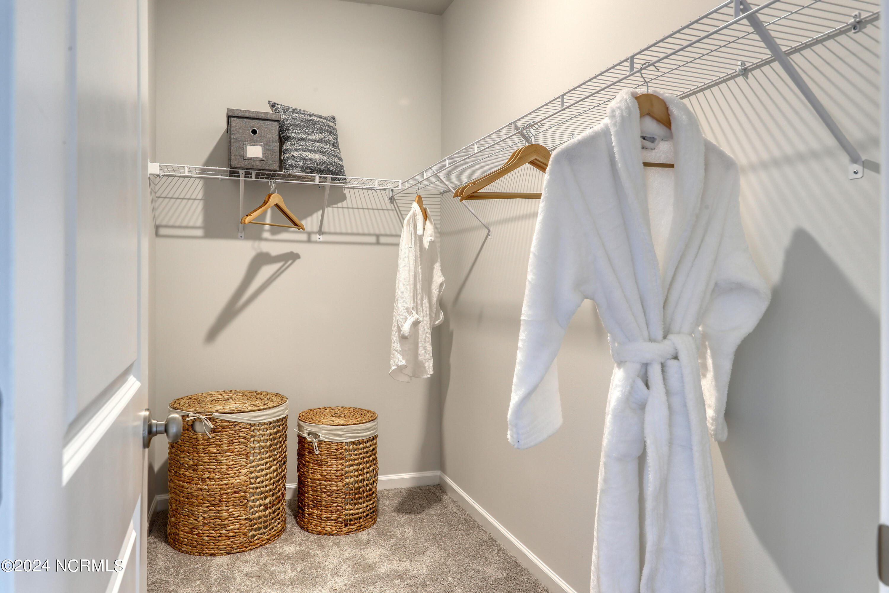 100508925 | Photo 13