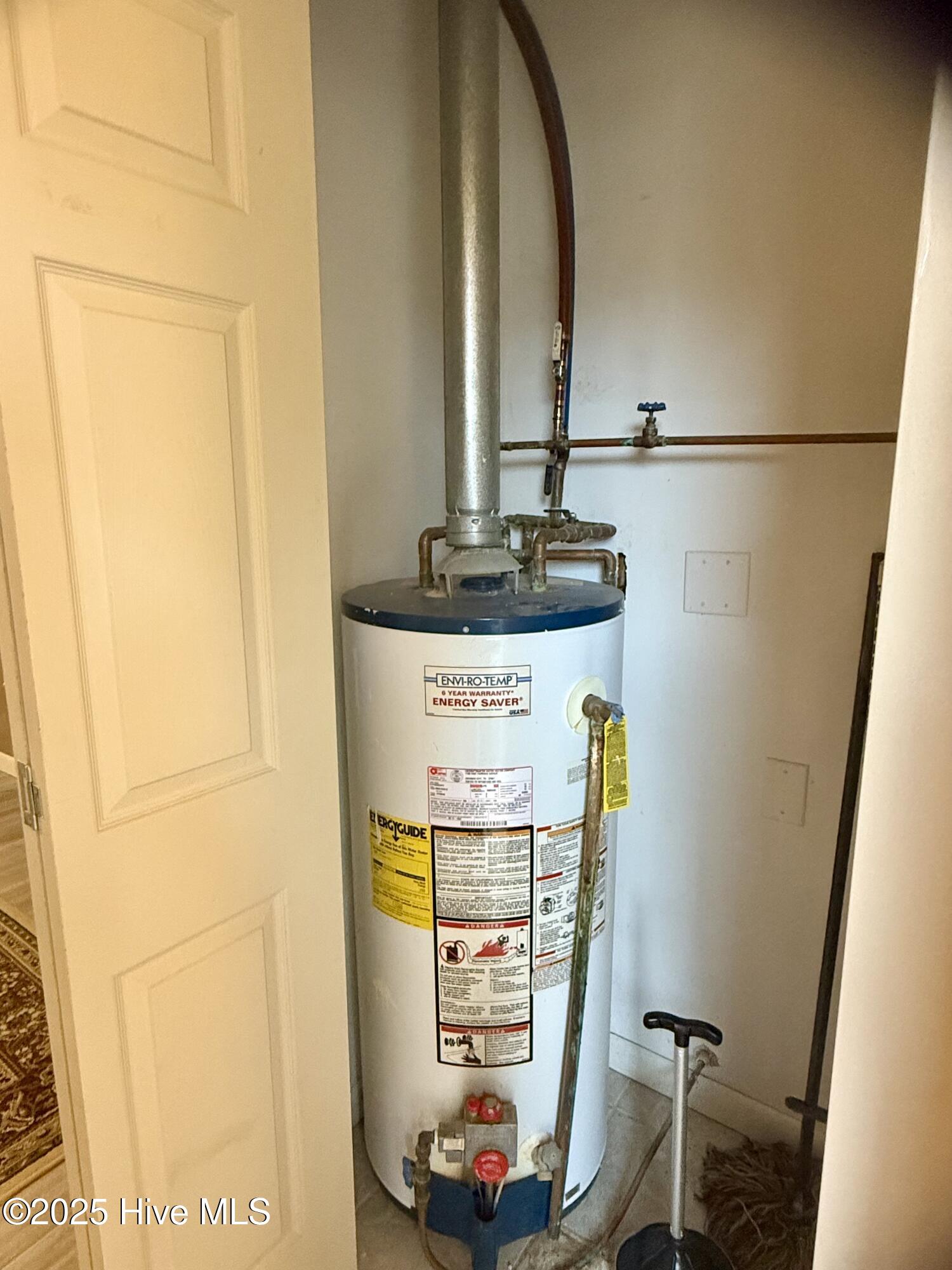 100534449 | Photo 33