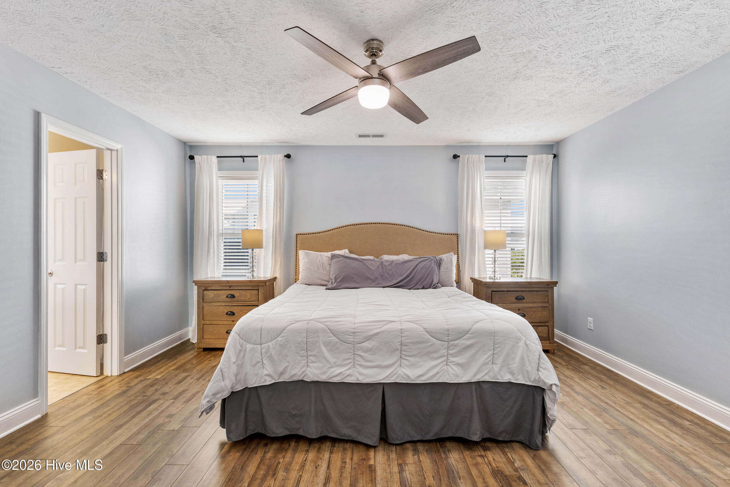 100564970 | Photo 15