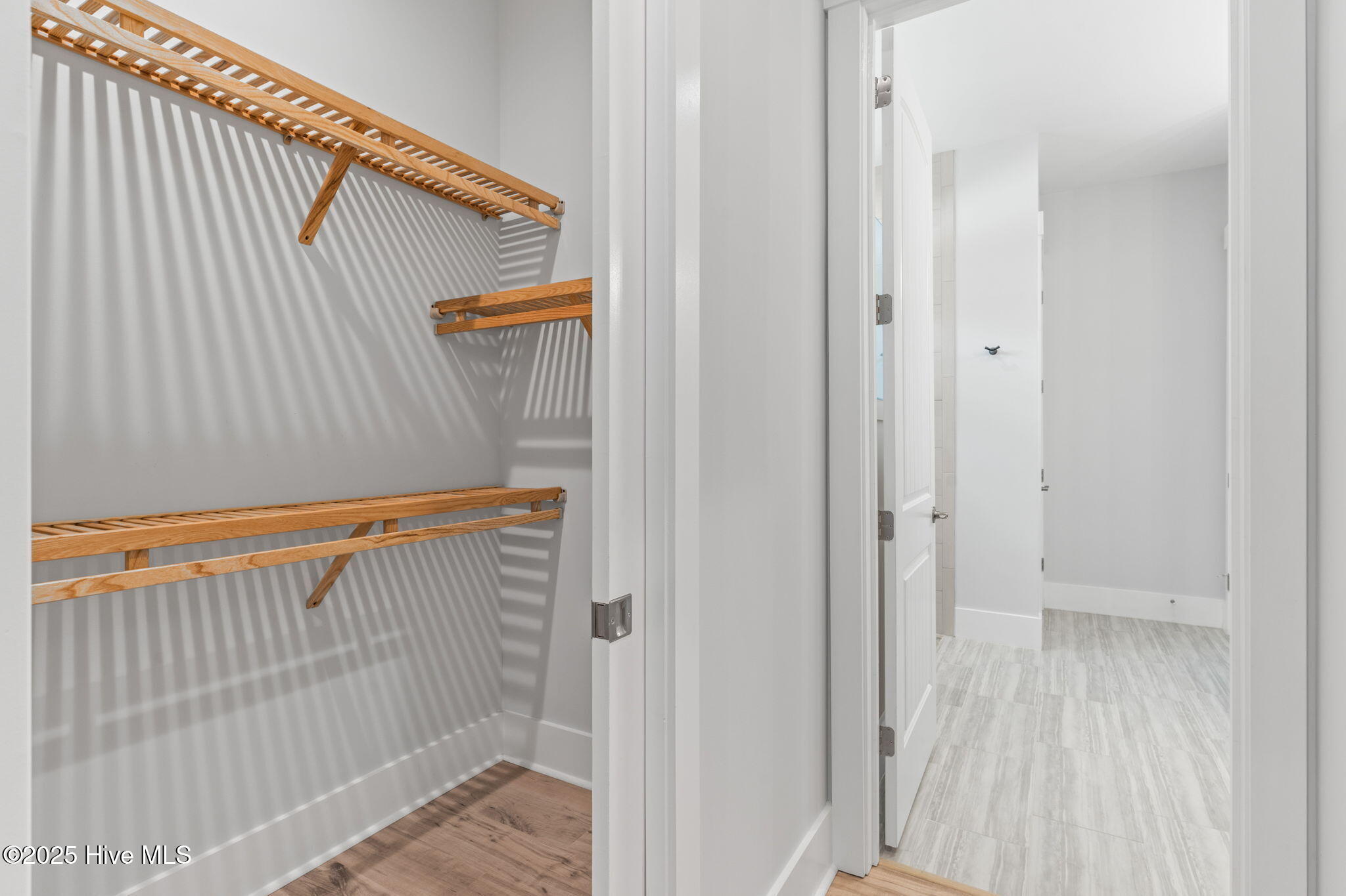 100516887 | Photo 39