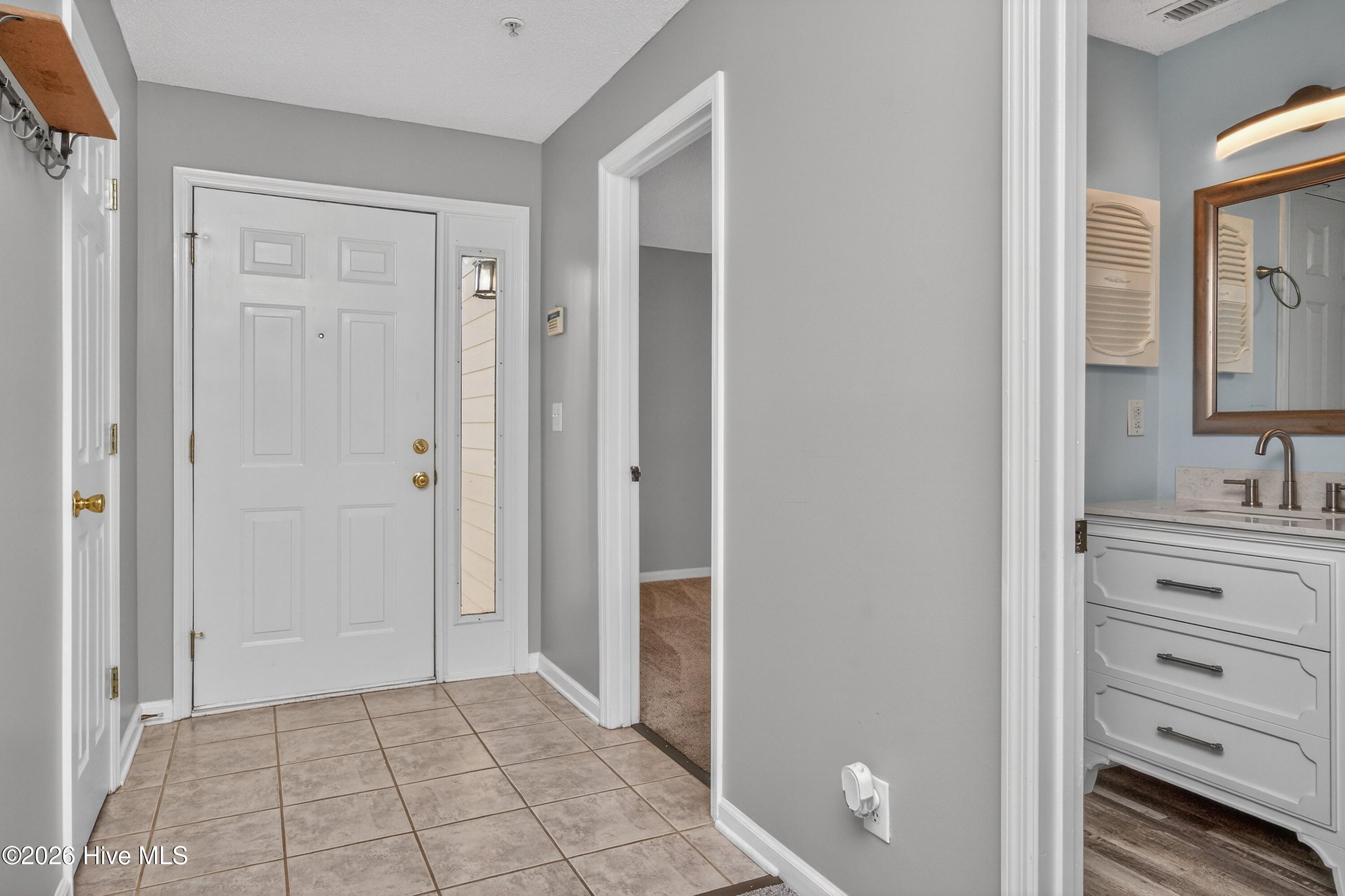 100556738 | Photo 18