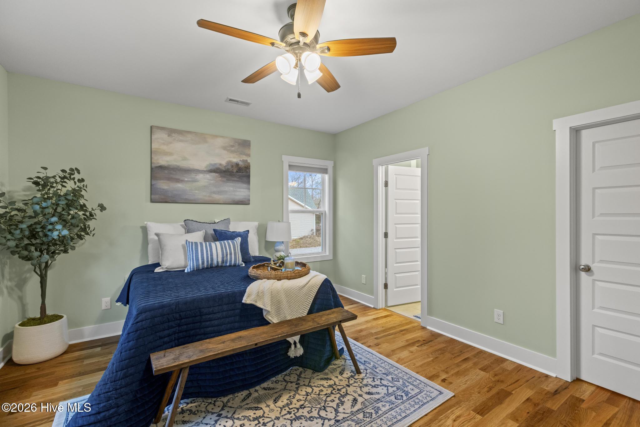 100552485 | Photo 27