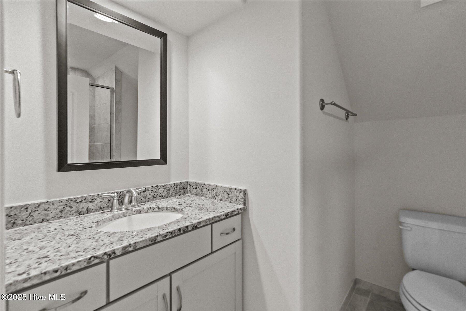 100501271 | Photo 23