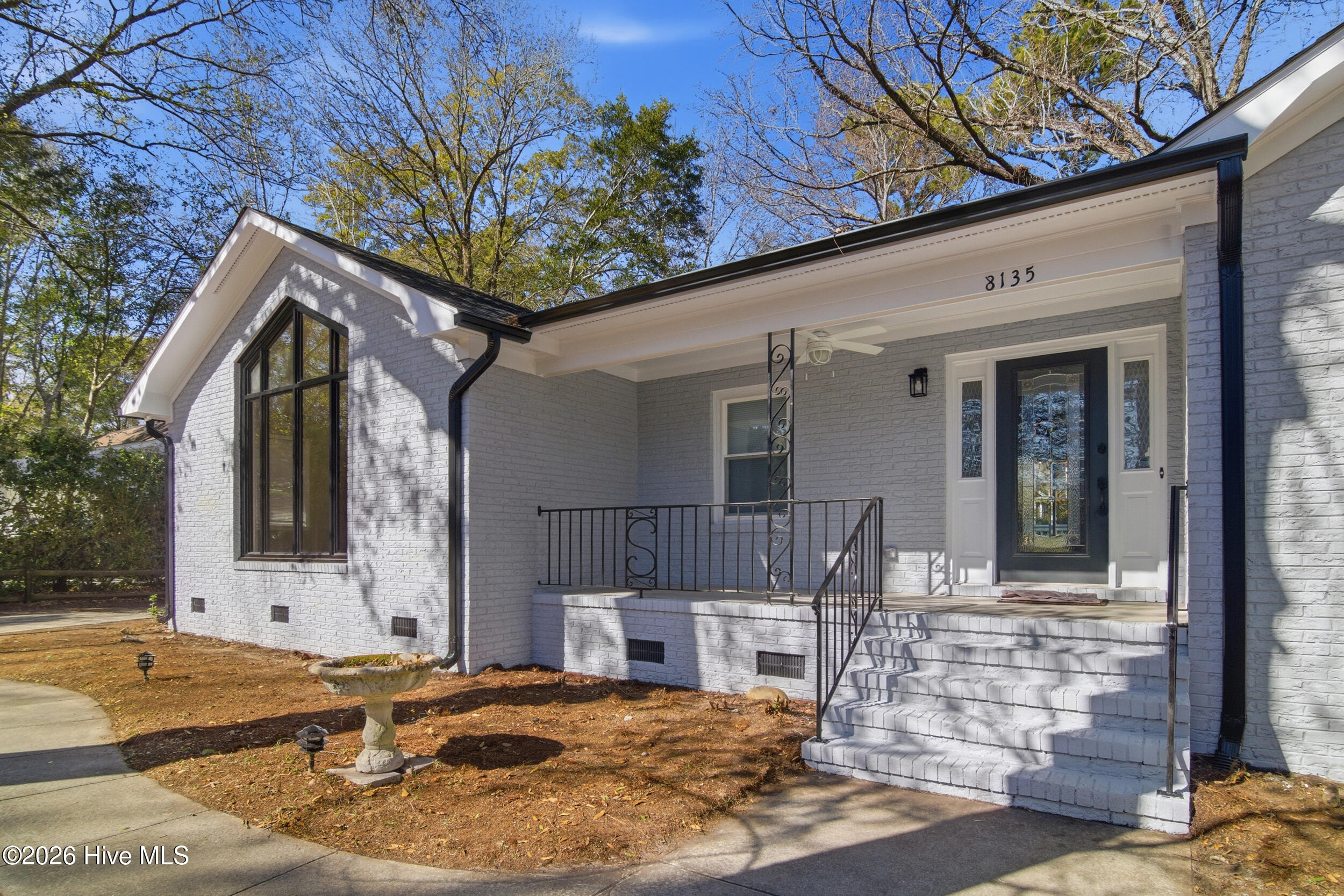 100553868 | Photo 14