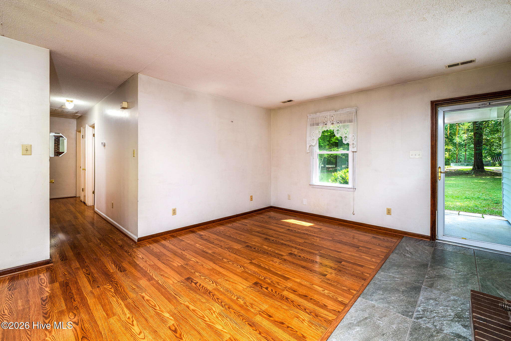 5101 Sand Ridge Road,New Bern