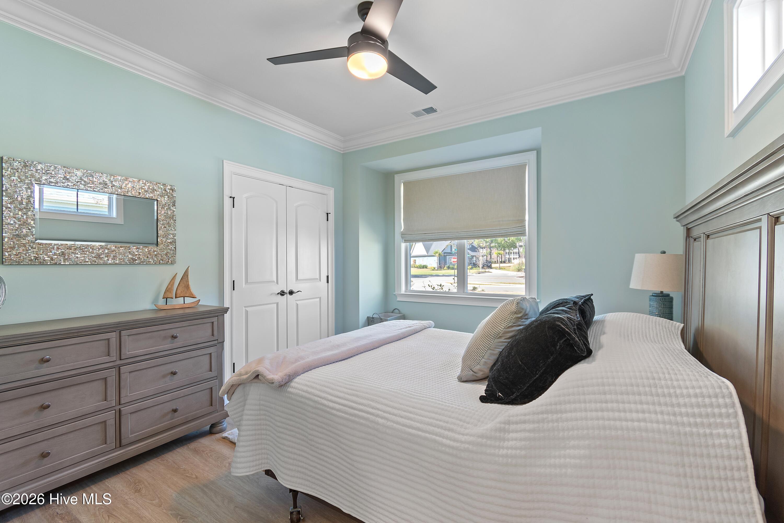 100554394 | Photo 35