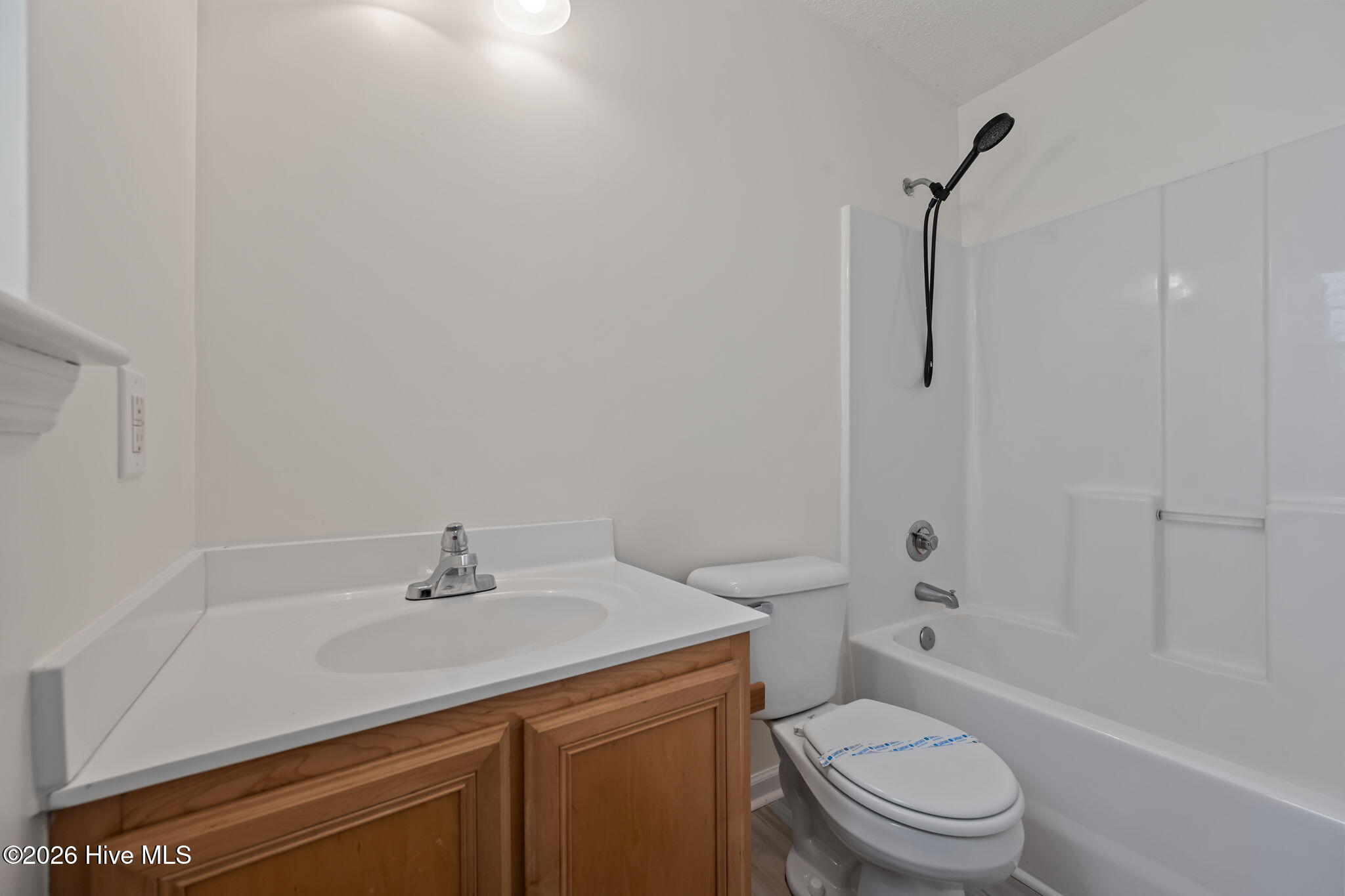 100562645 | Photo 20