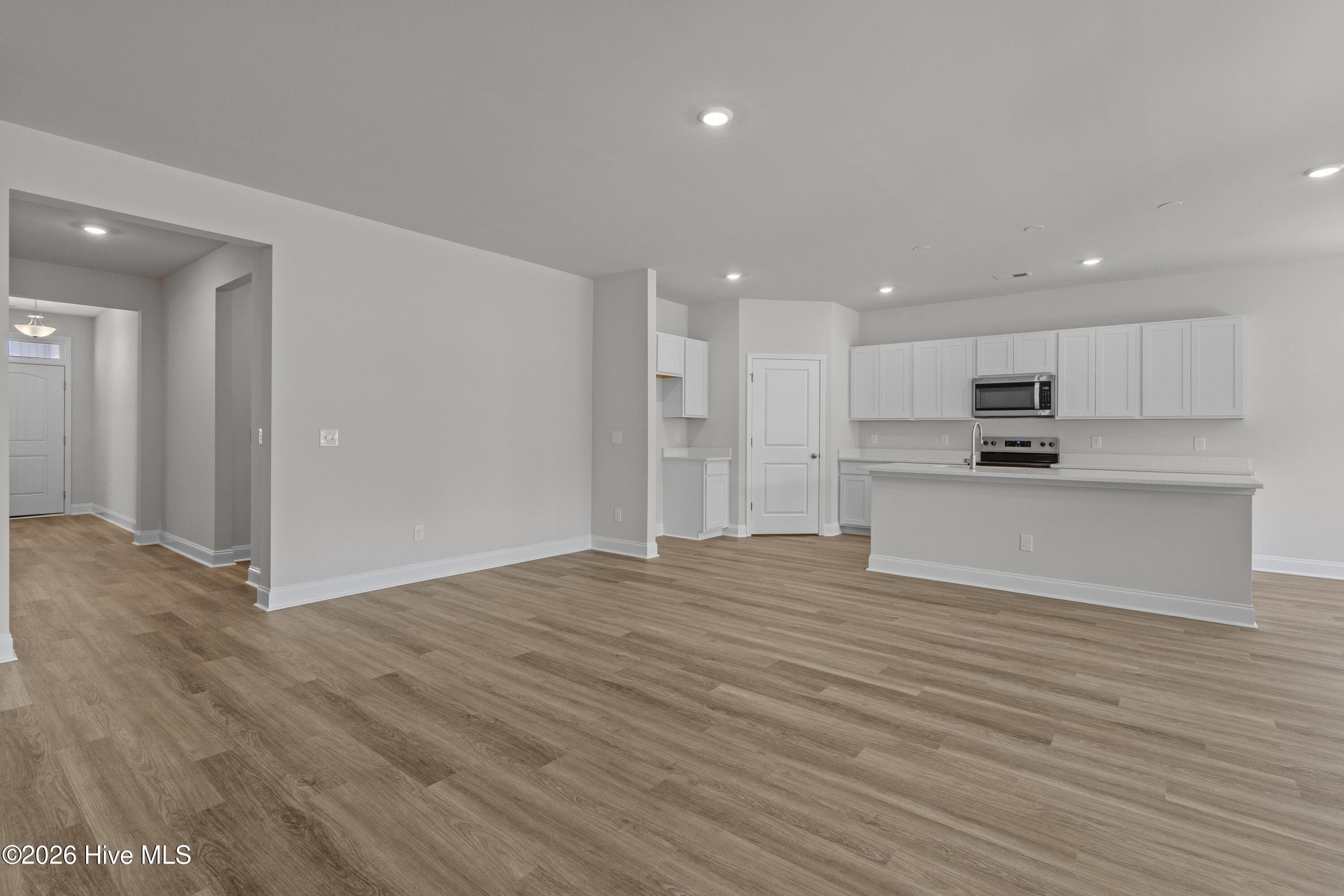 100554754 | Photo 13