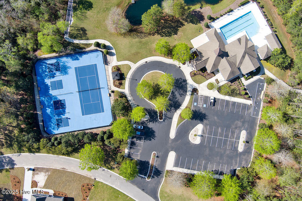 100531958 | Photo 32