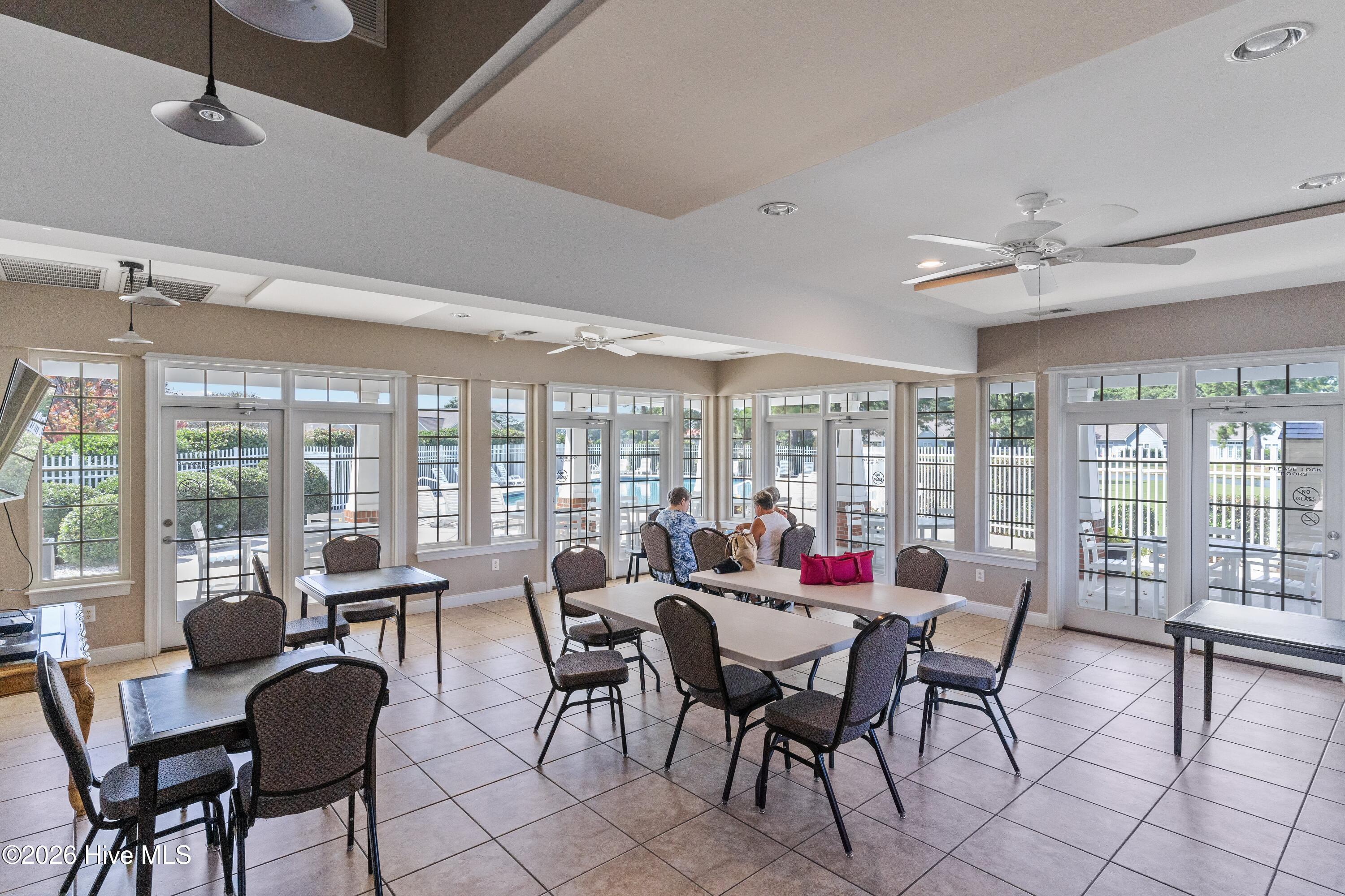 100570621 | Photo 55