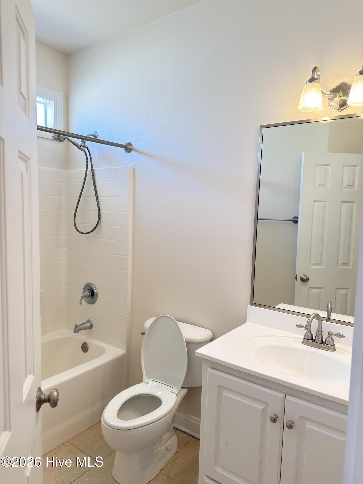 428 Salisbury Court, Winterville, NC, 28590