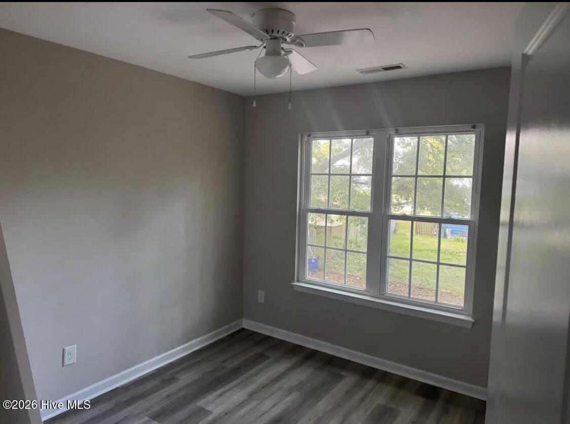 100562369 | Photo 17