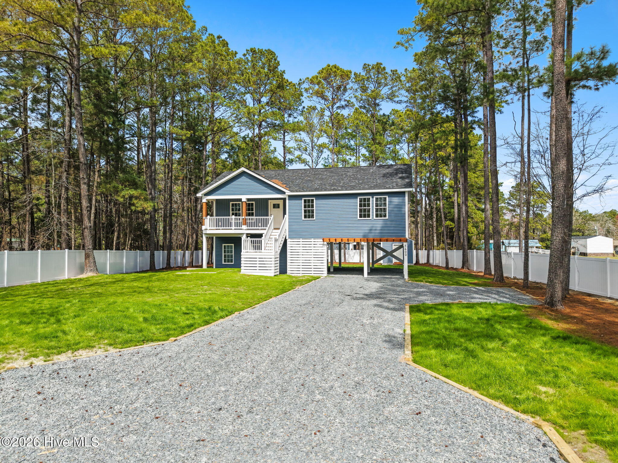 100552938 | Photo 41