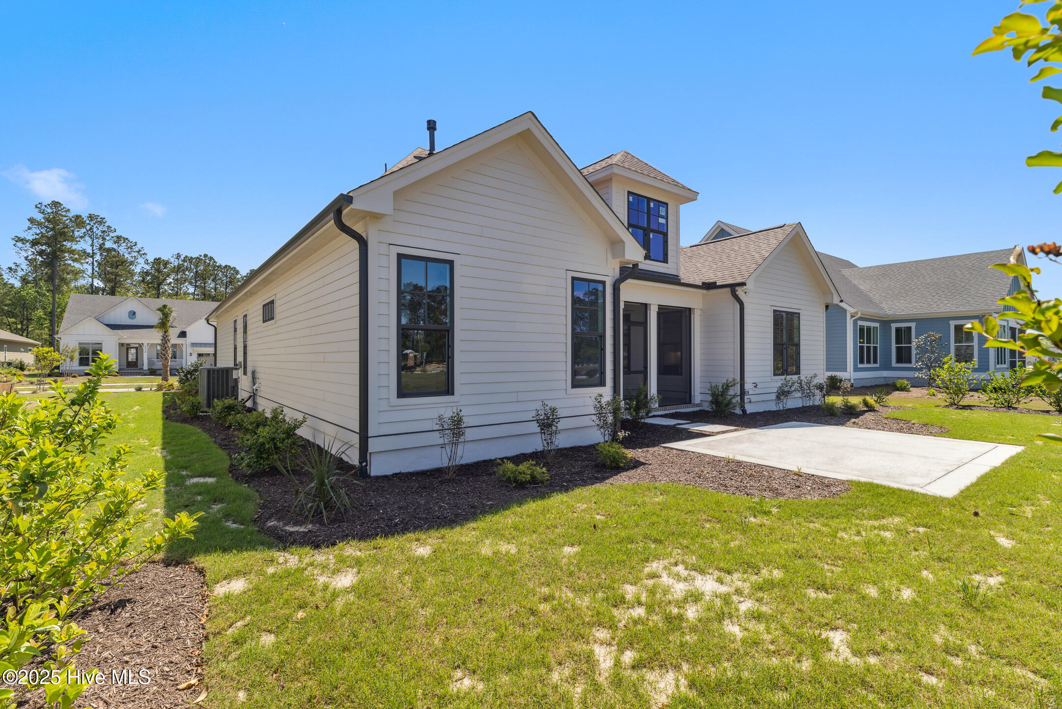 100461244 | Photo 82