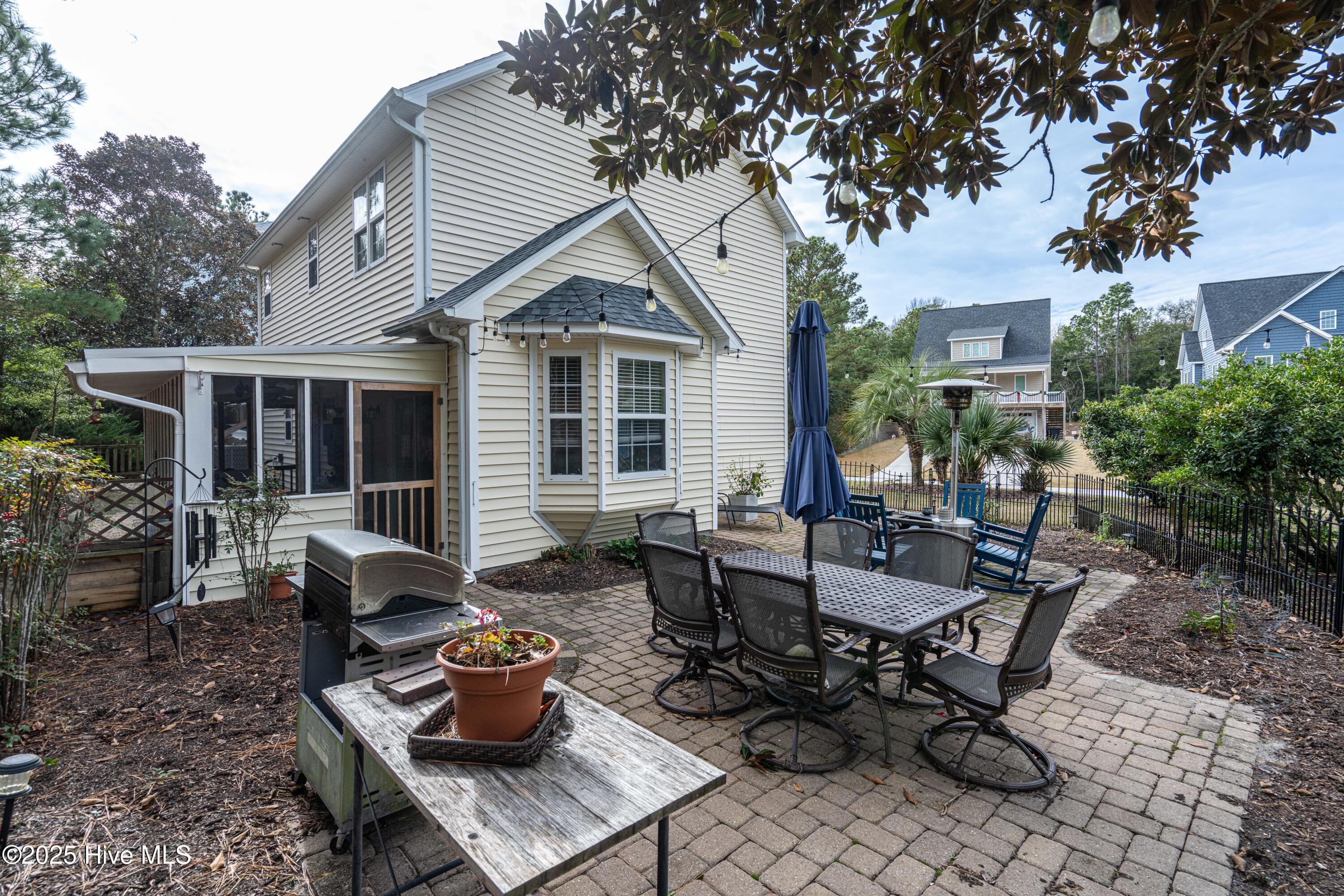 100546381 | Photo 28