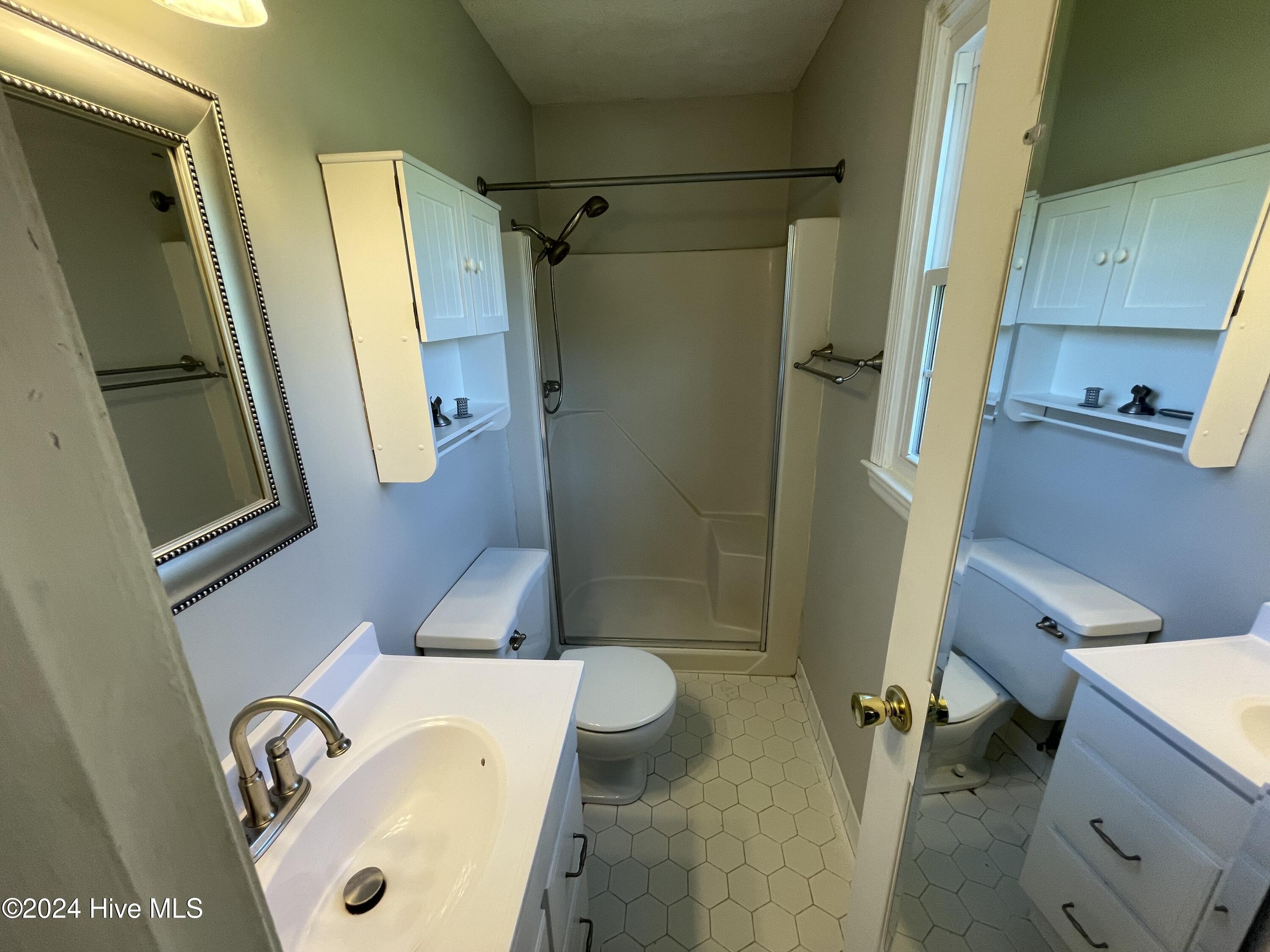 100549499 | Photo 11