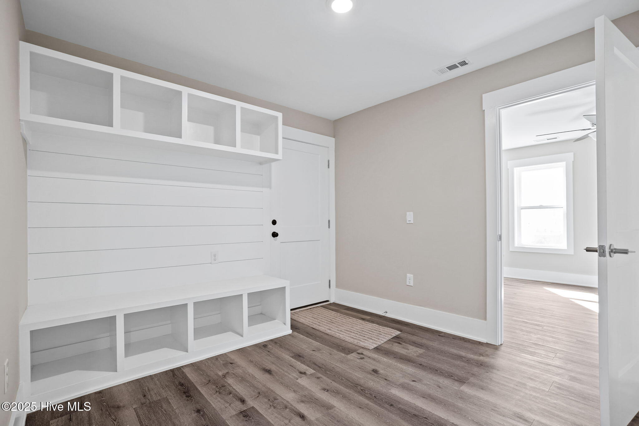 100535122 | Photo 20