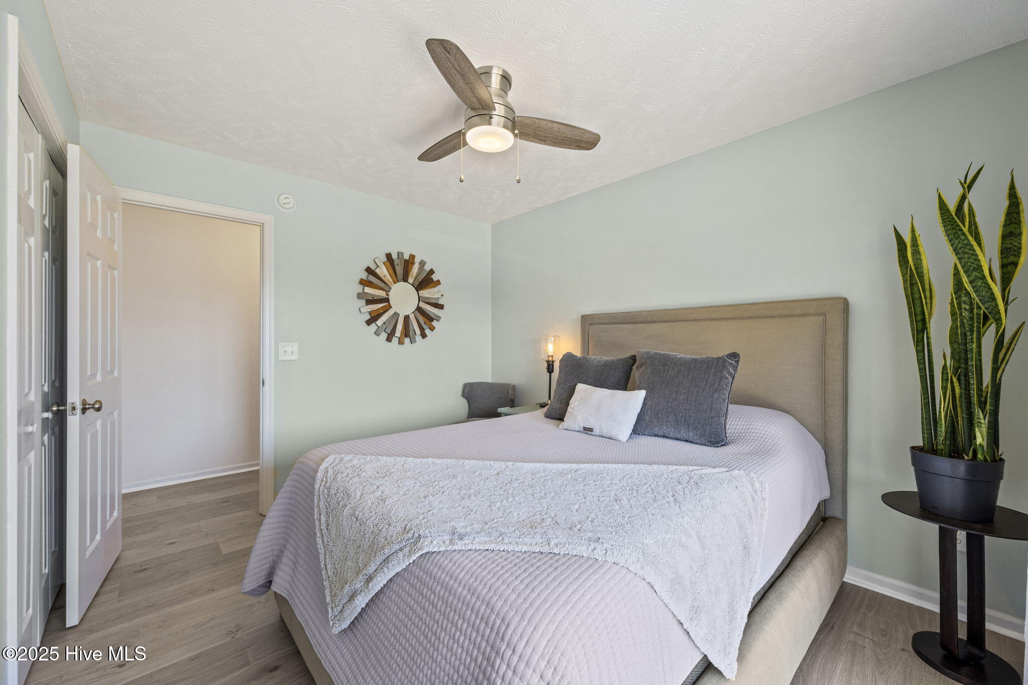 1417 N Topsail Drive, Surf City, NC 28445 – photo 18: 38-web-or-mls-_RAD6486