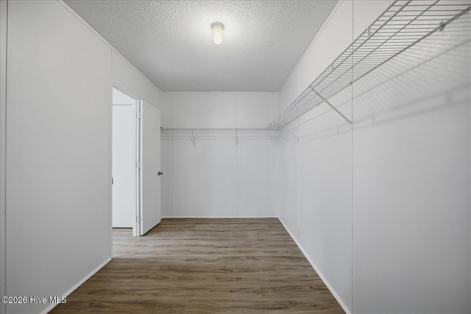 100551376 | Photo 15