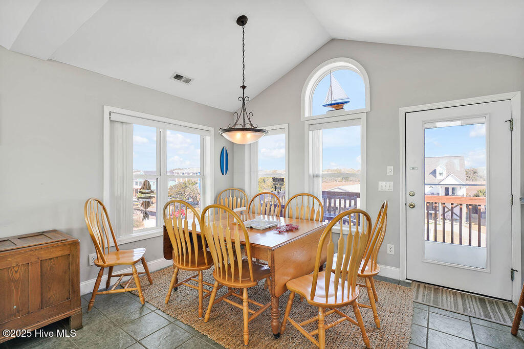 100529088 | Photo 19